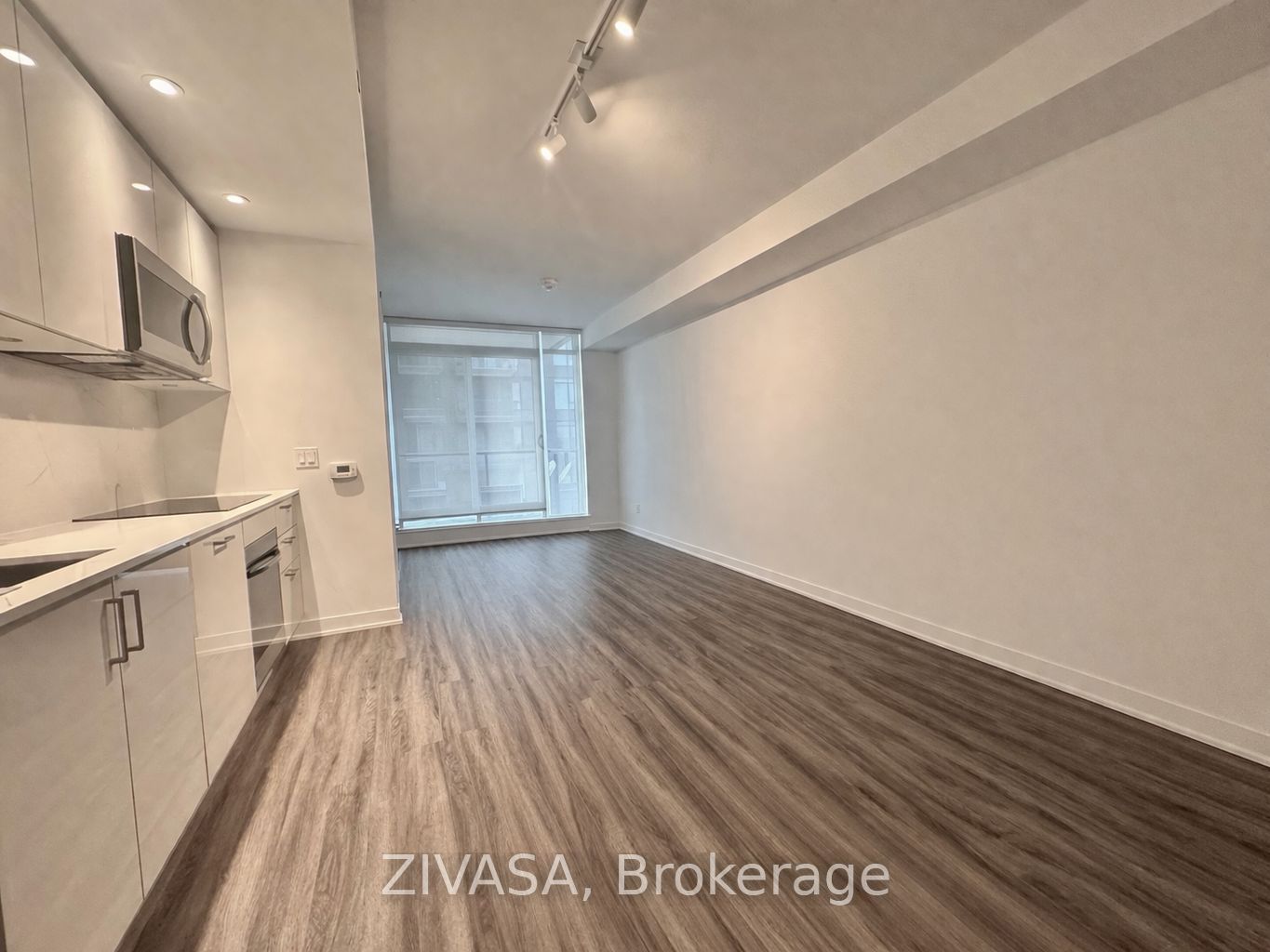 1926 Lakeshore Boulevard W 3911, Toronto, ON M6S 1A1 photo 3
