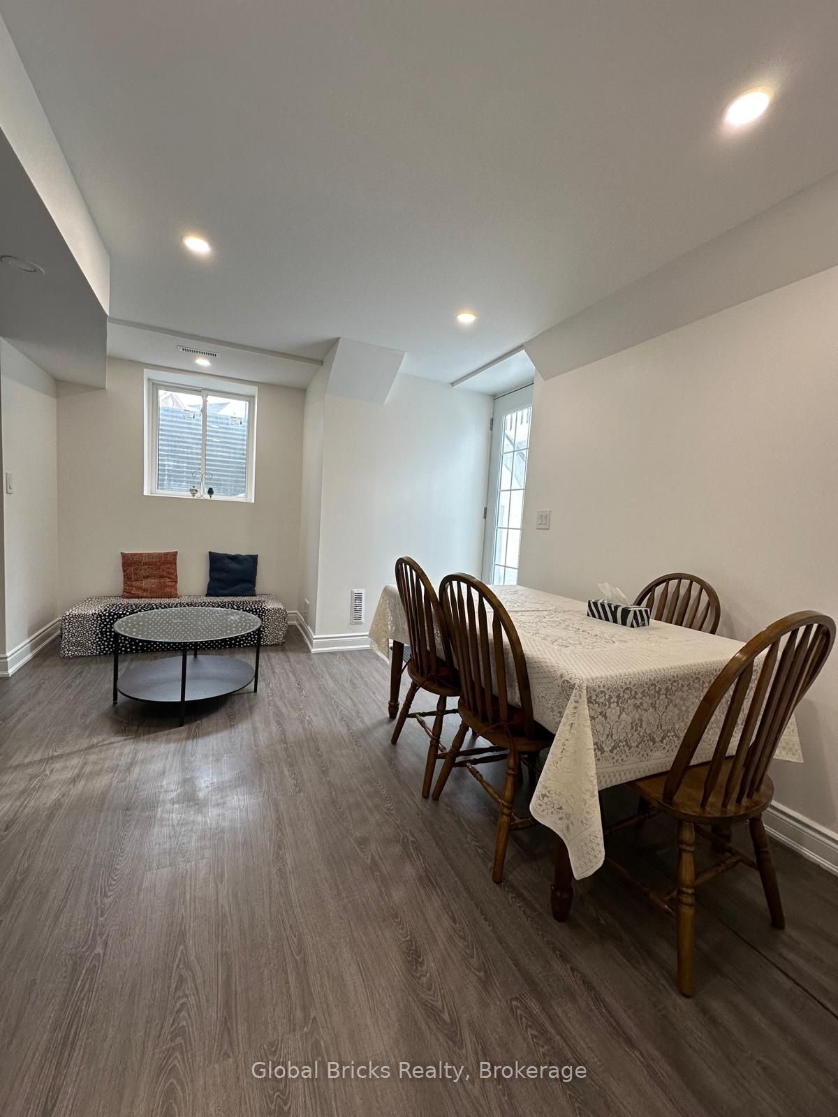 63 Rockbrook Trail Basement, Brampton, ON L7A 4H9 photo 4