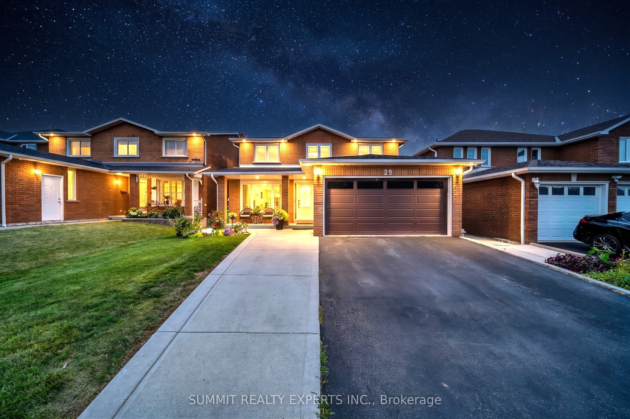 29 Coronation Circle, Brampton, ON L6Z 4A9