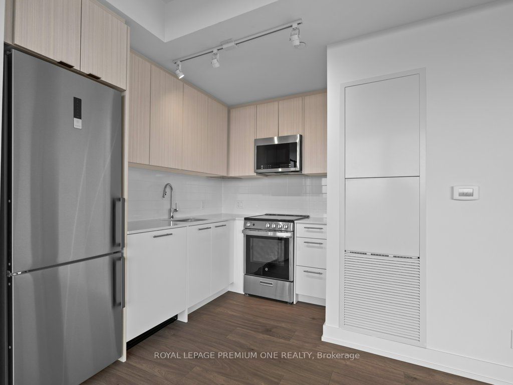 225 Veterans Drive 511, Brampton, ON L7A 5L7 photo 5