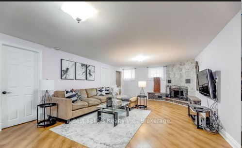 12 Bowshelm Court, Mississauga, ON L5N 1K1 photo 4