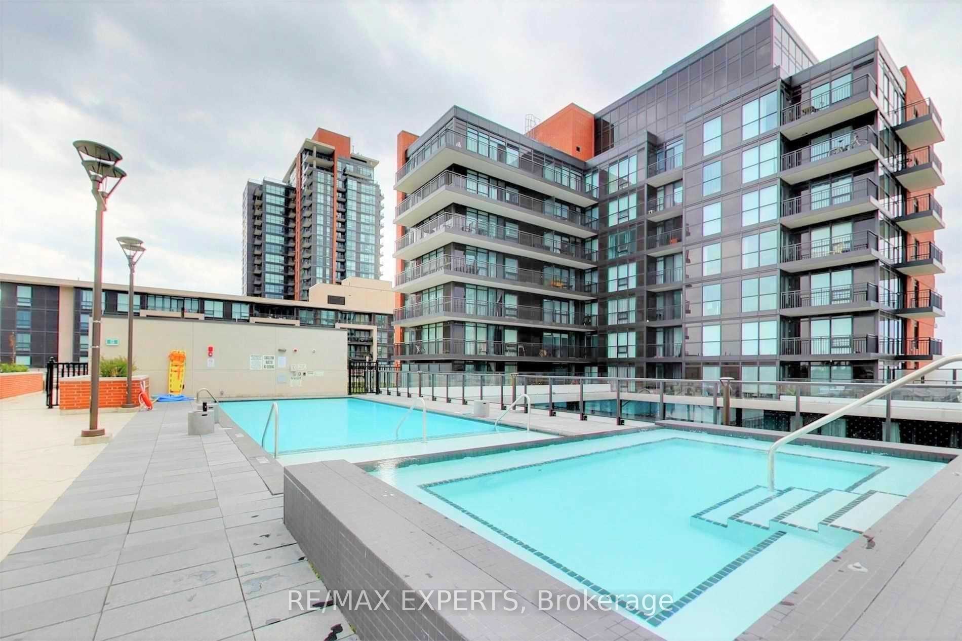 3091 Dufferin Street 717, Toronto, ON M6A 0C4 photo 3