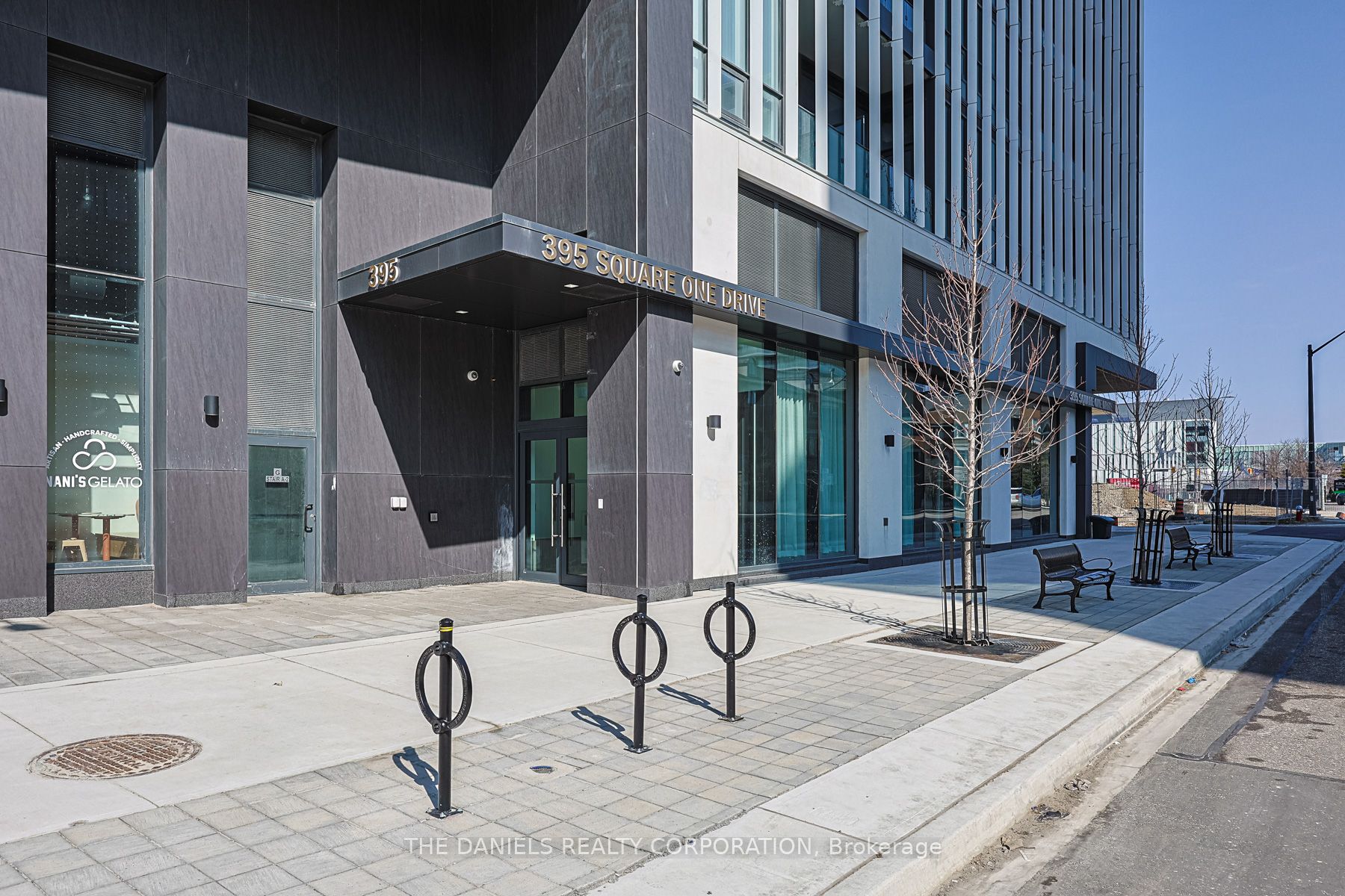 395 Square One Drive 4512, Mississauga, ON L5B 0P6 photo 2