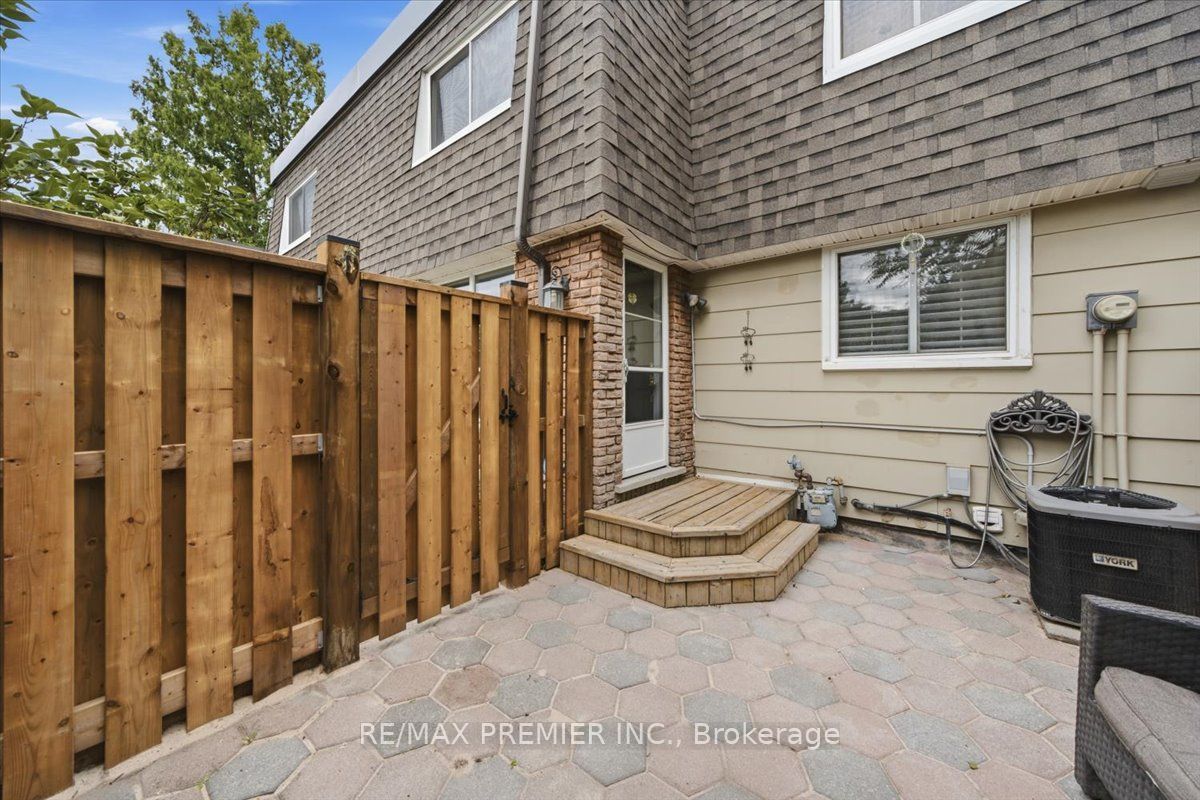 485 Timber Lane, Burlington, ON L7L 4B1 photo 5