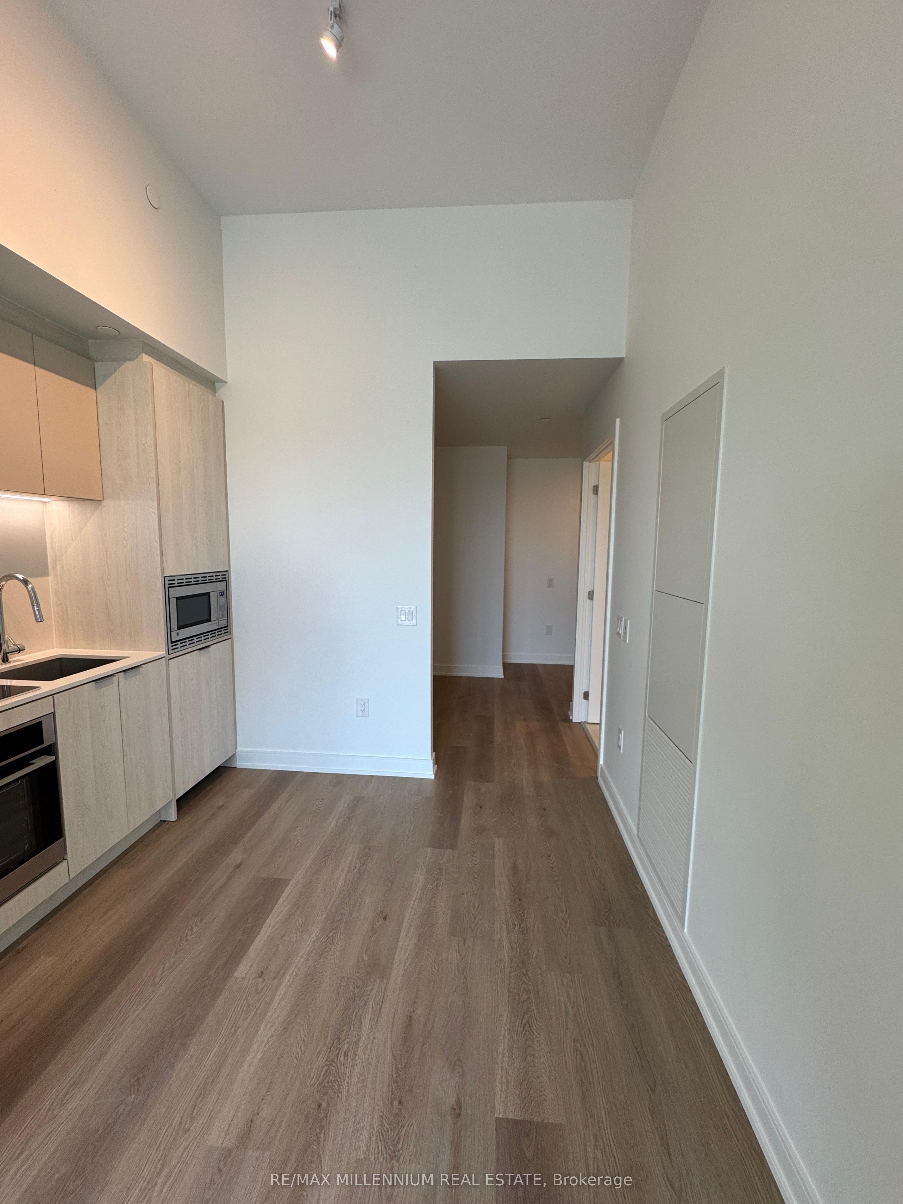 3009 Novar Road 729, Mississauga, ON L5B 0P9 photo 4