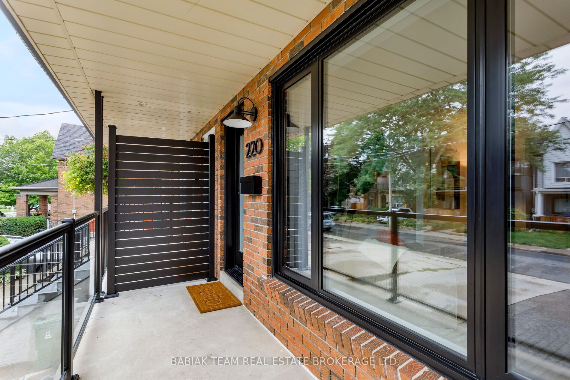 220 Medland Street W, Toronto, ON M6P 2N7 photo 2