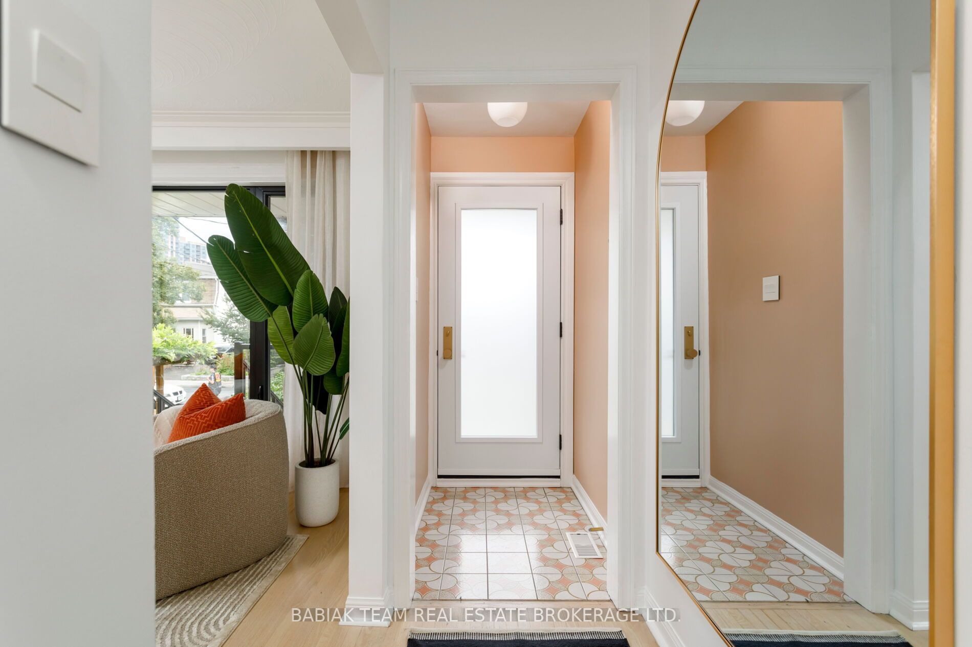 220 Medland Street W, Toronto, ON M6P 2N7 photo 4