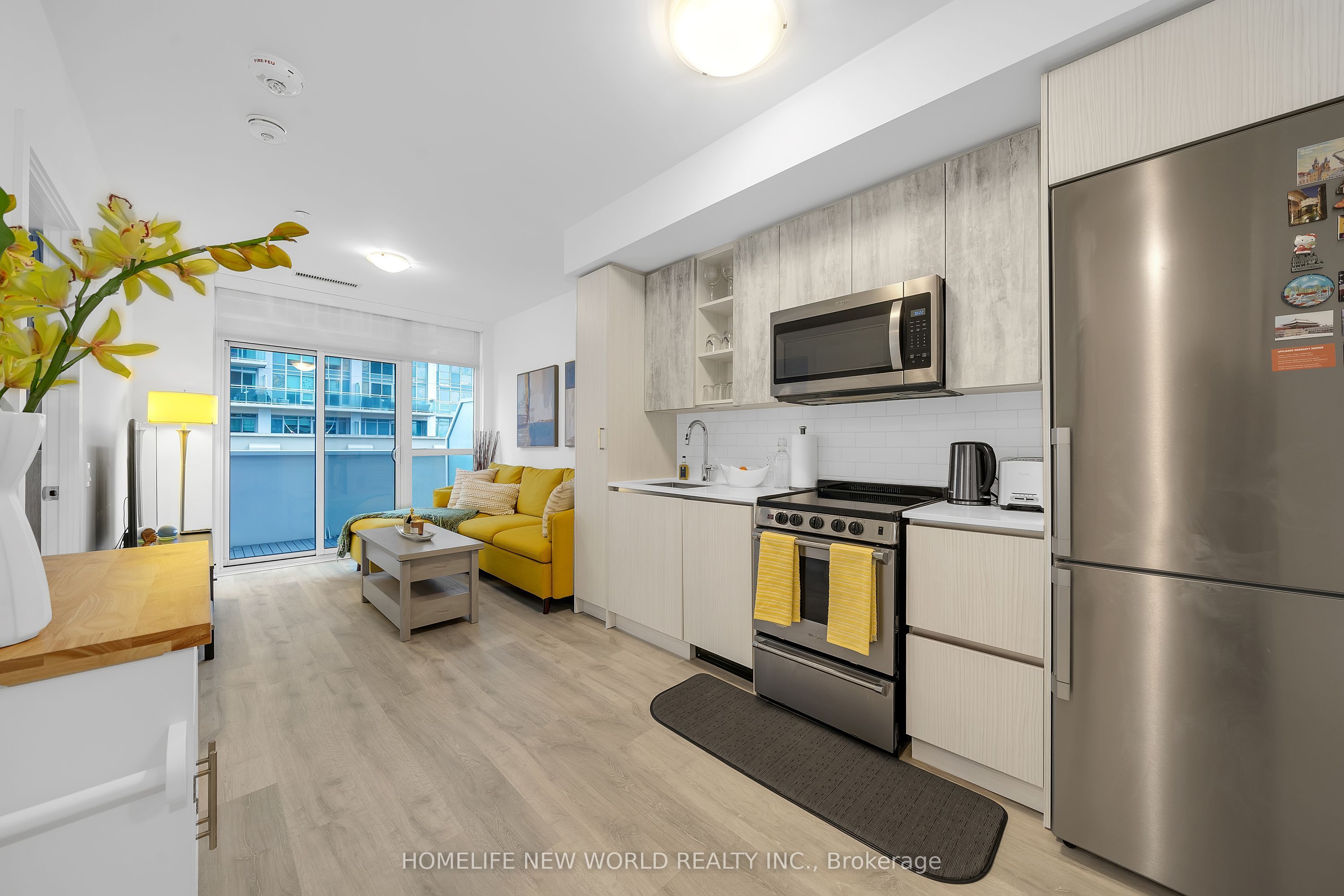 251 Manitoba Street 412, Toronto, ON M8Y 0C7 photo 4