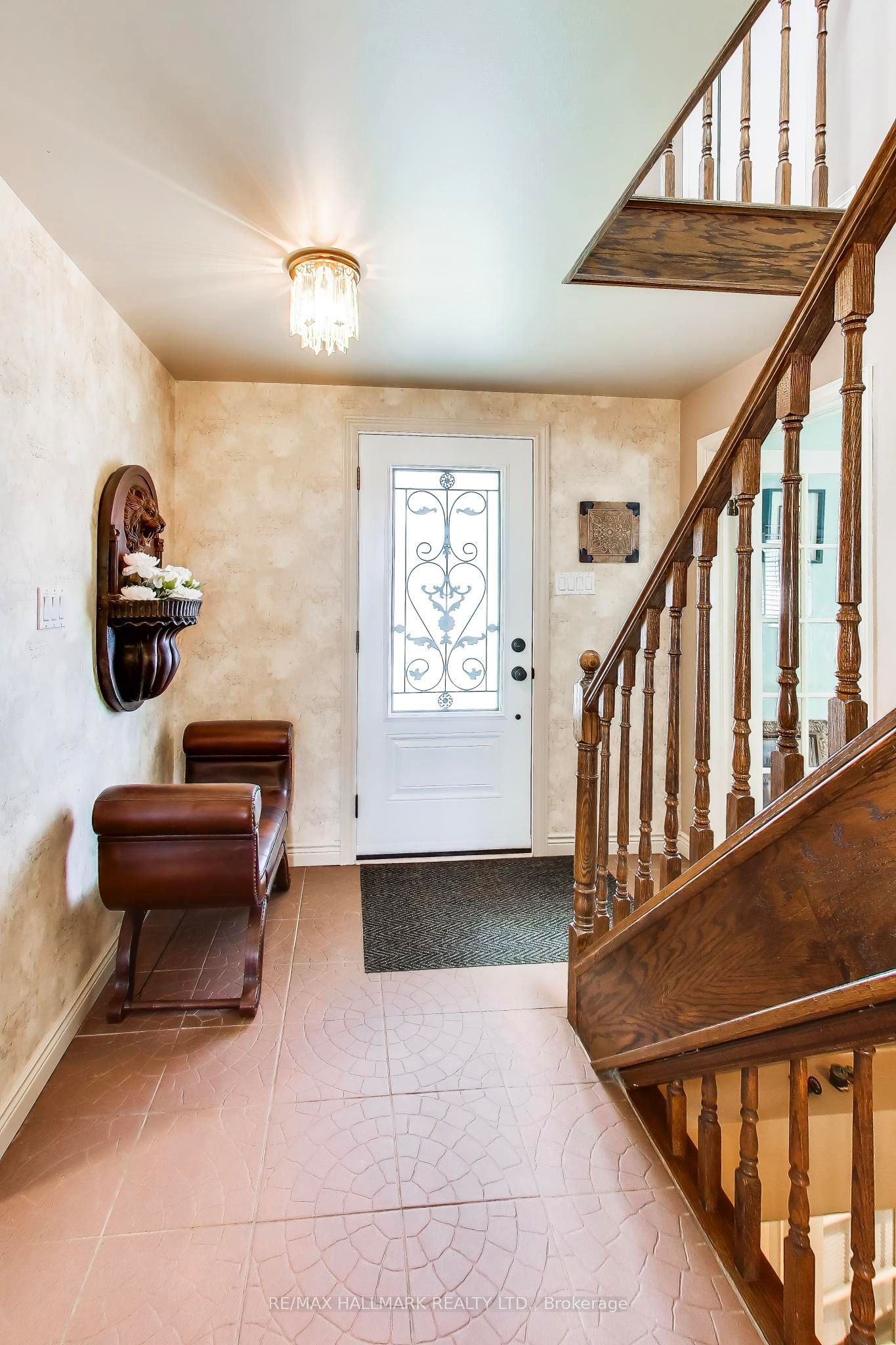 76 Ashbourne Drive, Toronto, ON M9B 4H5 photo 4