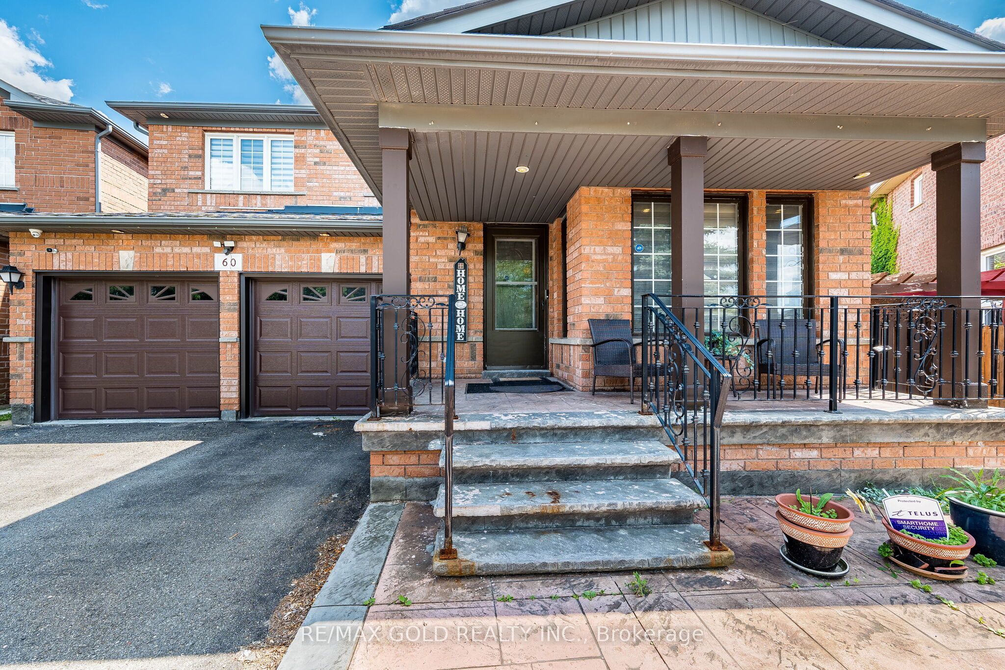 60 Four Seasons Circle, Brampton, ON L7A 2A7 photo 2