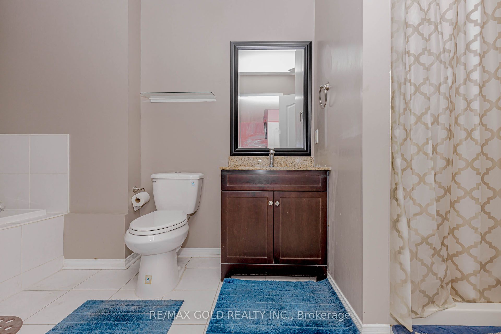 153 SW Cordgrass Crescent, Brampton, ON L6R 2A1 photo 3