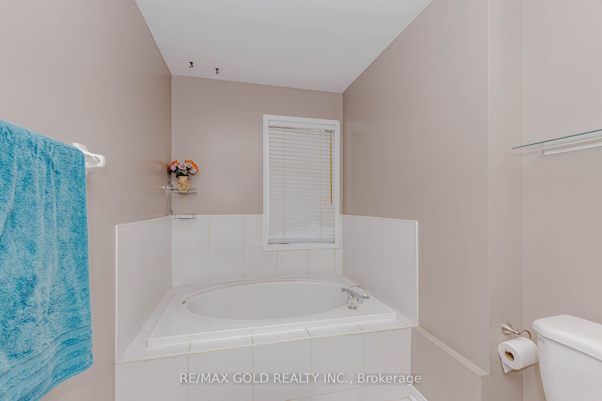 153 SW Cordgrass Crescent, Brampton, ON L6R 2A1 photo 4