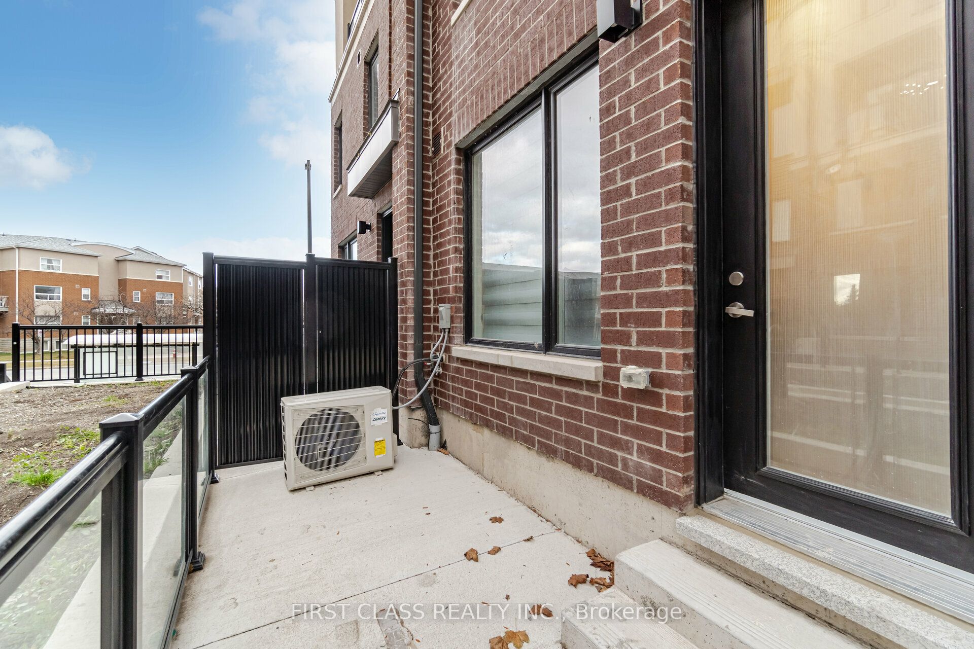 3405 Ridgeway Drive 30, Mississauga, ON L5L 5T3 photo 3