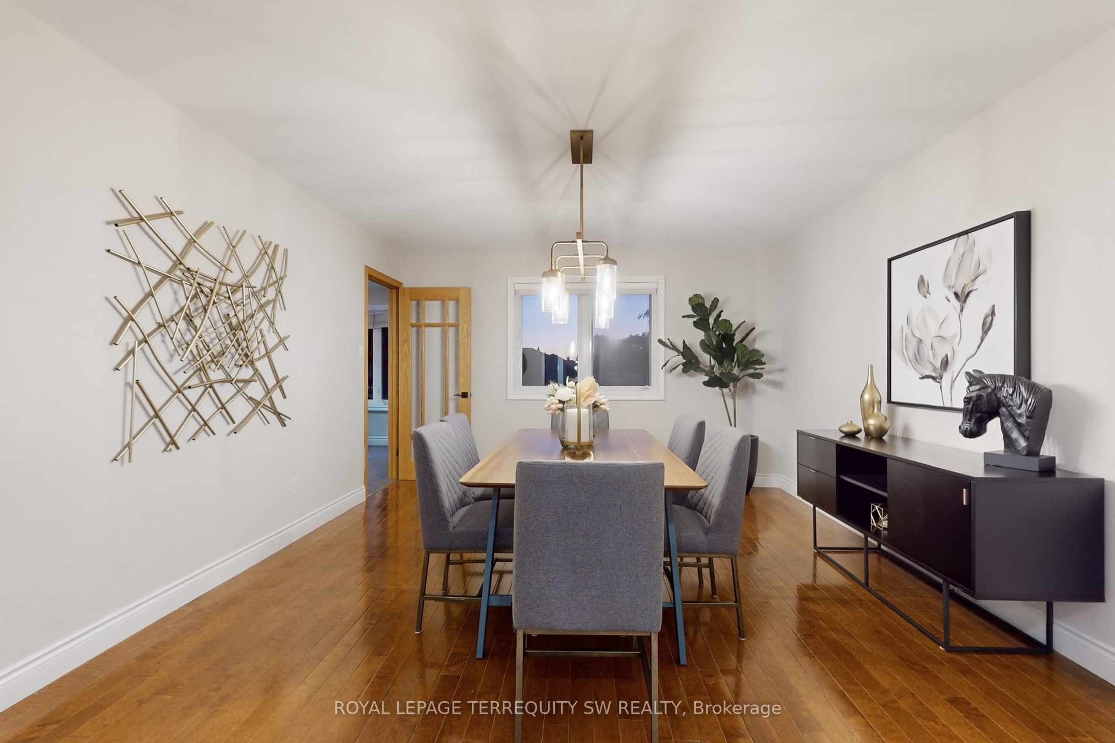 8 Chalmers Court, Brampton, ON L6Z 3G9 photo 5