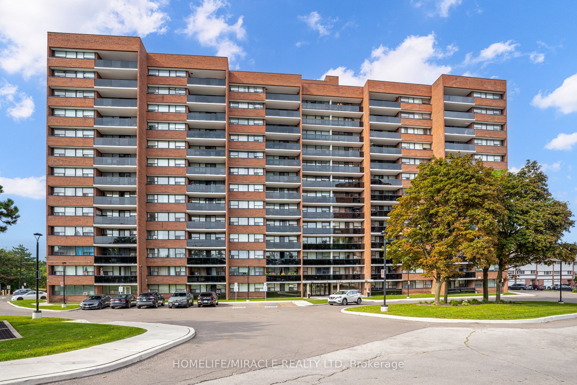 3501 Glen Erin Drive 302, Mississauga, ON L5L 2E9 photo 3