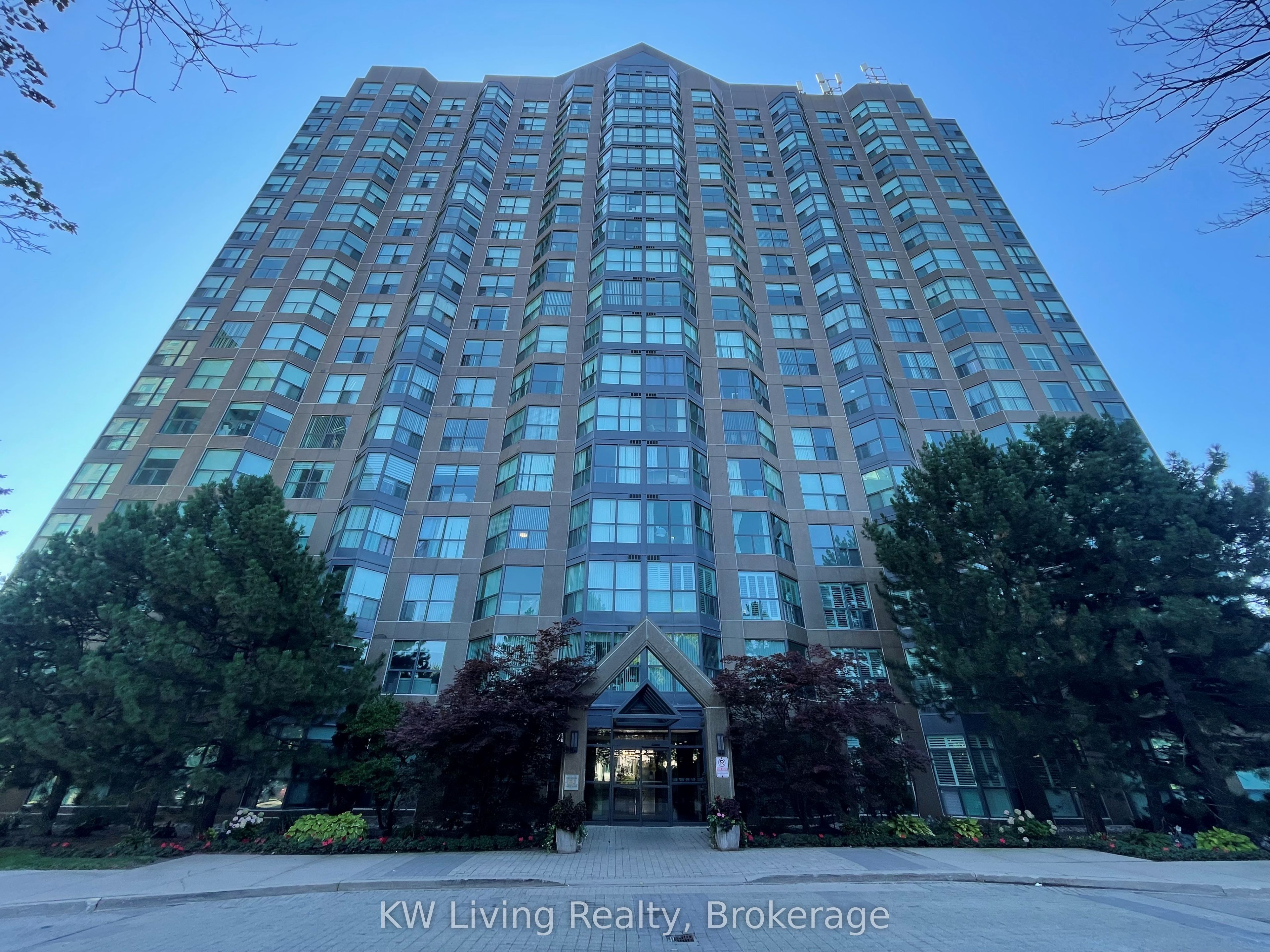 2177 Burnhamthorpe Road 1706, Mississauga, ON L5L 5P9 photo 2