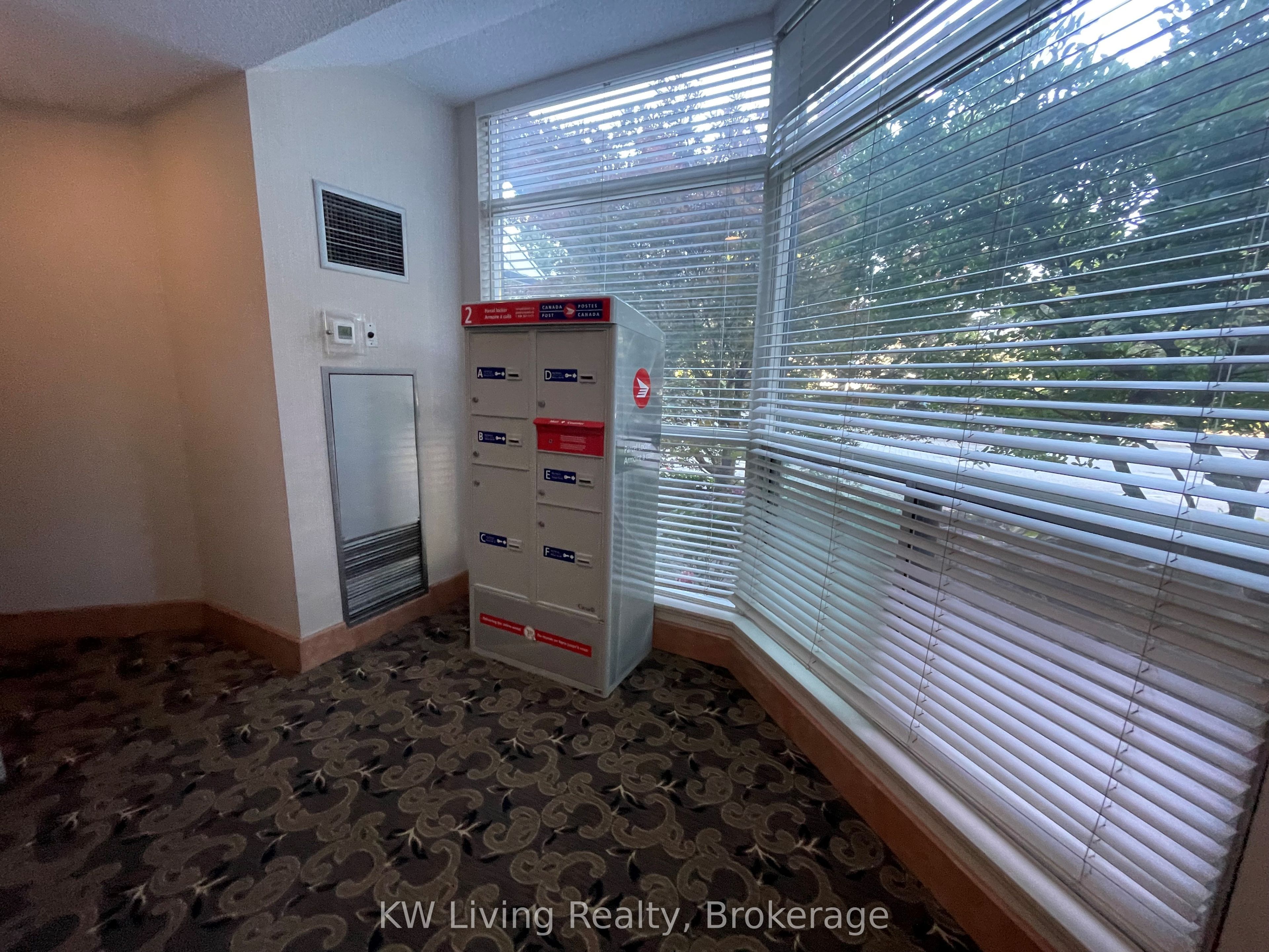 2177 Burnhamthorpe Road 1706, Mississauga, ON L5L 5P9 photo 5