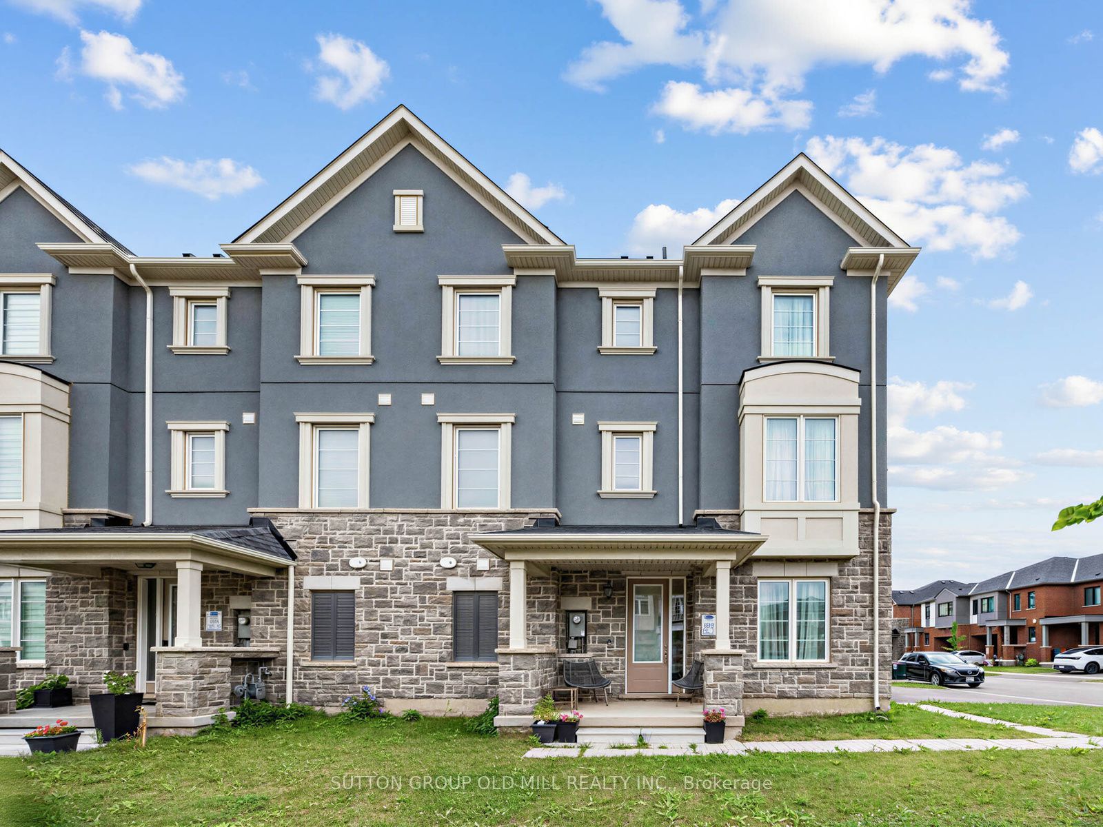 1537 Moira Crescent, Milton, ON L9E 1Y1 photo 2