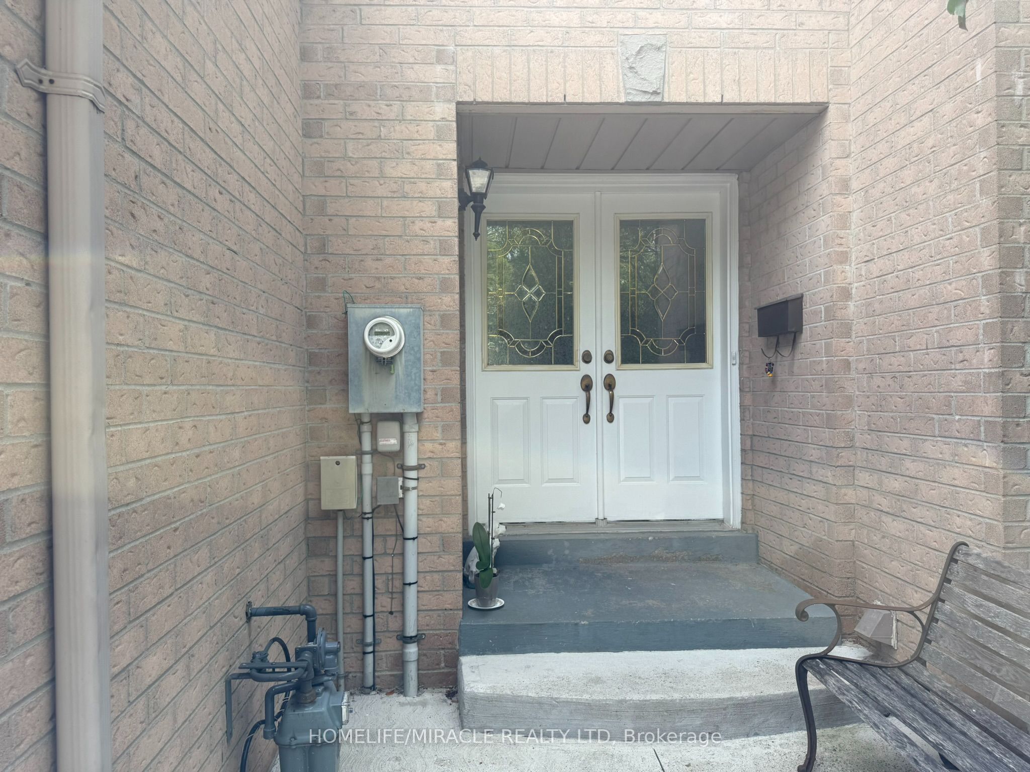110 Richwood Crescent, Brampton, ON L6X 4K7 photo 4