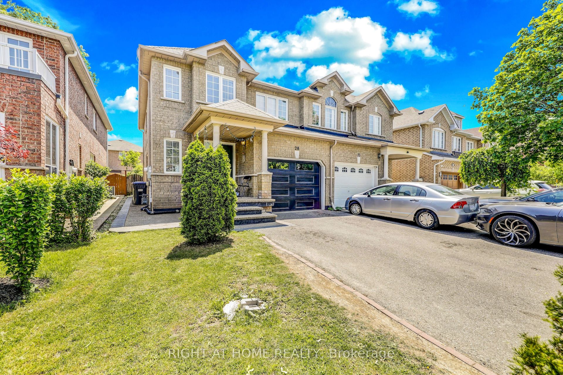 28 Cedarvalley Boulevard, Brampton, ON L7A 2C2 photo 2