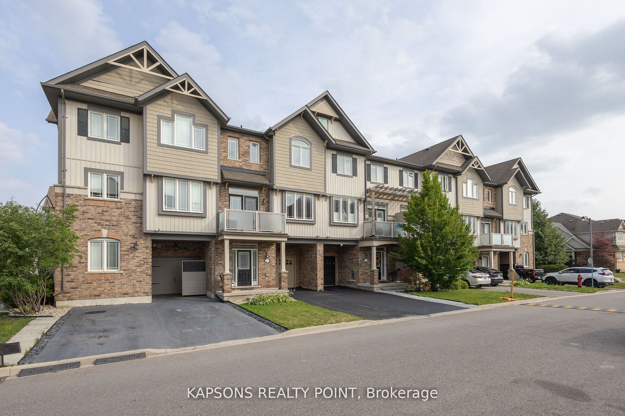 43 Waterville Way, Caledon, ON L7C 2H1 photo 3