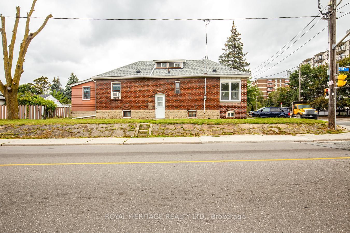 758 Jane Street, Toronto, ON M6N 4B9 photo 3