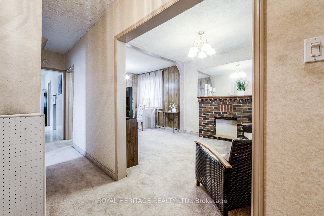758 Jane Street, Toronto, ON M6N 4B9 photo 4