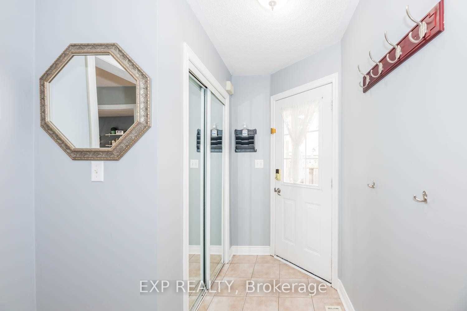 65 Pressed Brick Drive, Brampton, ON L6V 4K5 photo 4