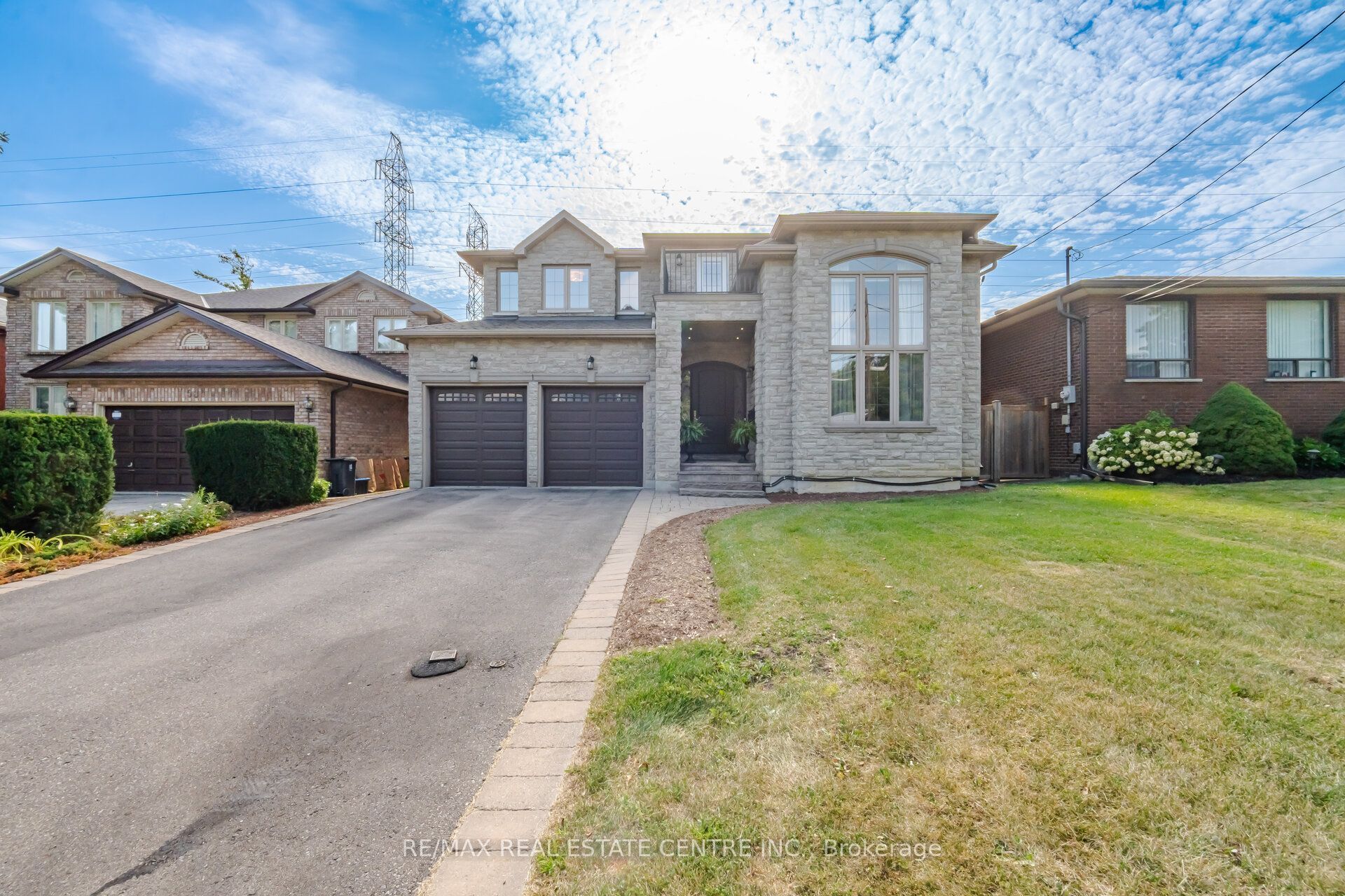 60 Jopling Avenue N, Toronto, ON M9B 4G2 photo 2