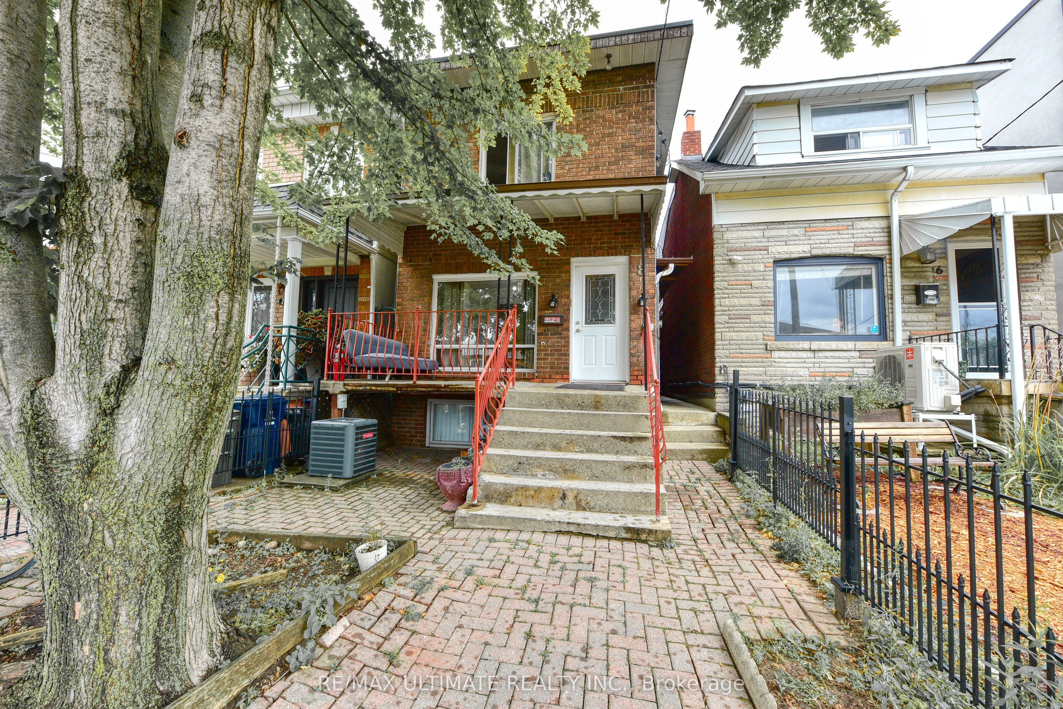 8 Corby Avenue, Toronto, ON M6E 1V1