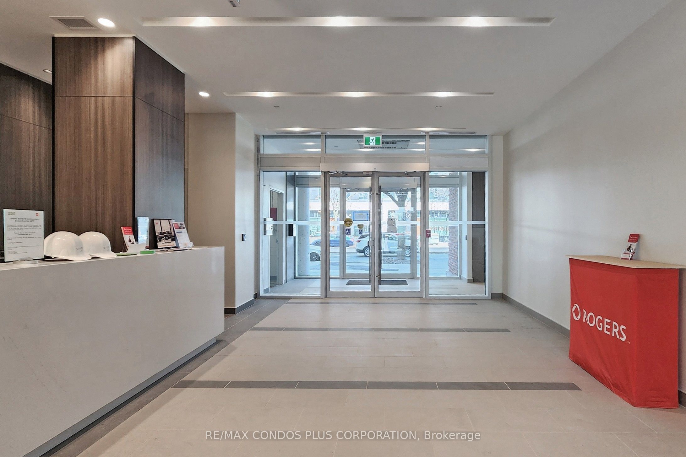 1787 St Clair Avenue W 710, Toronto, ON M6N 0B7 photo 3