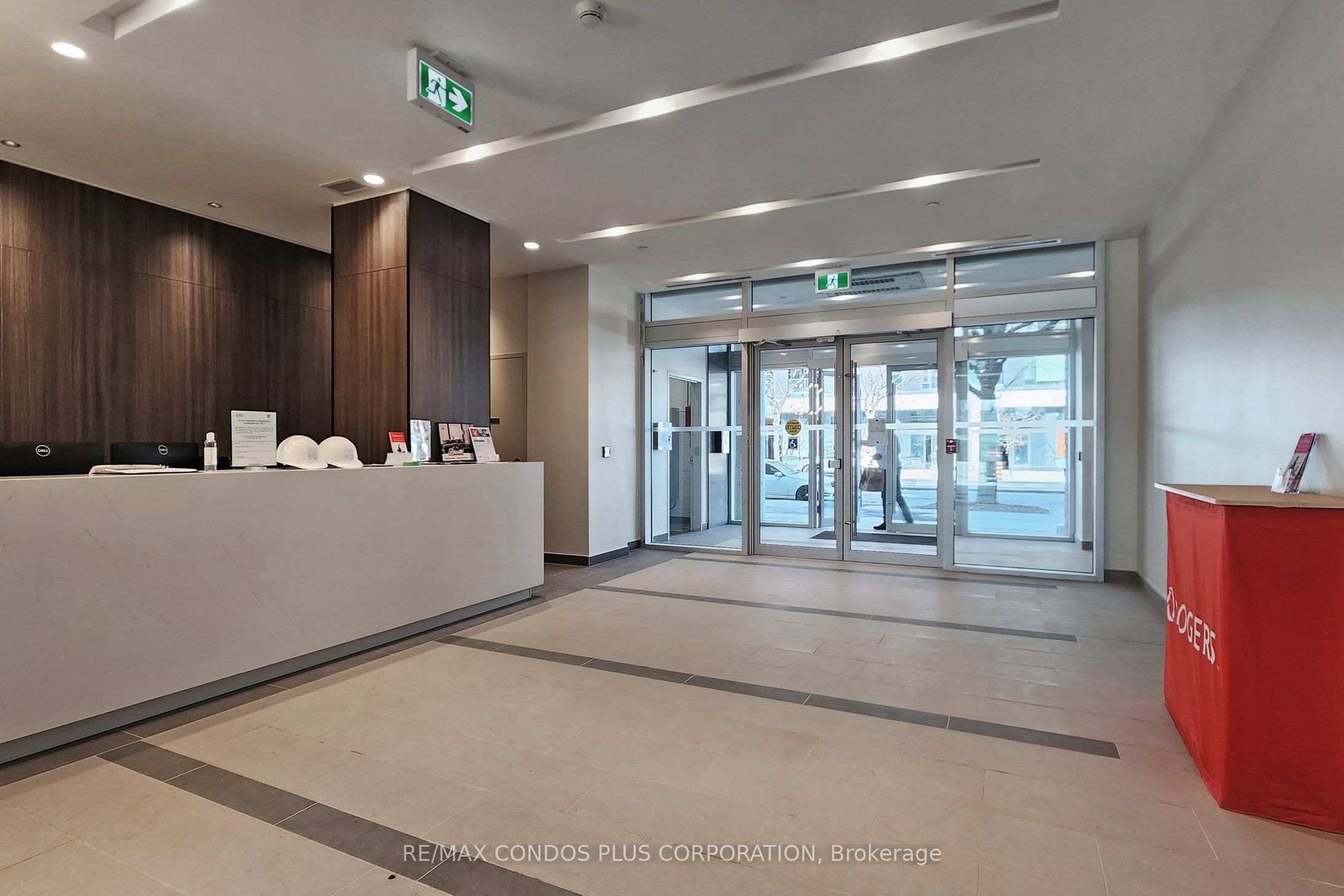 1787 St Clair Avenue W 710, Toronto, ON M6N 0B7 photo 4