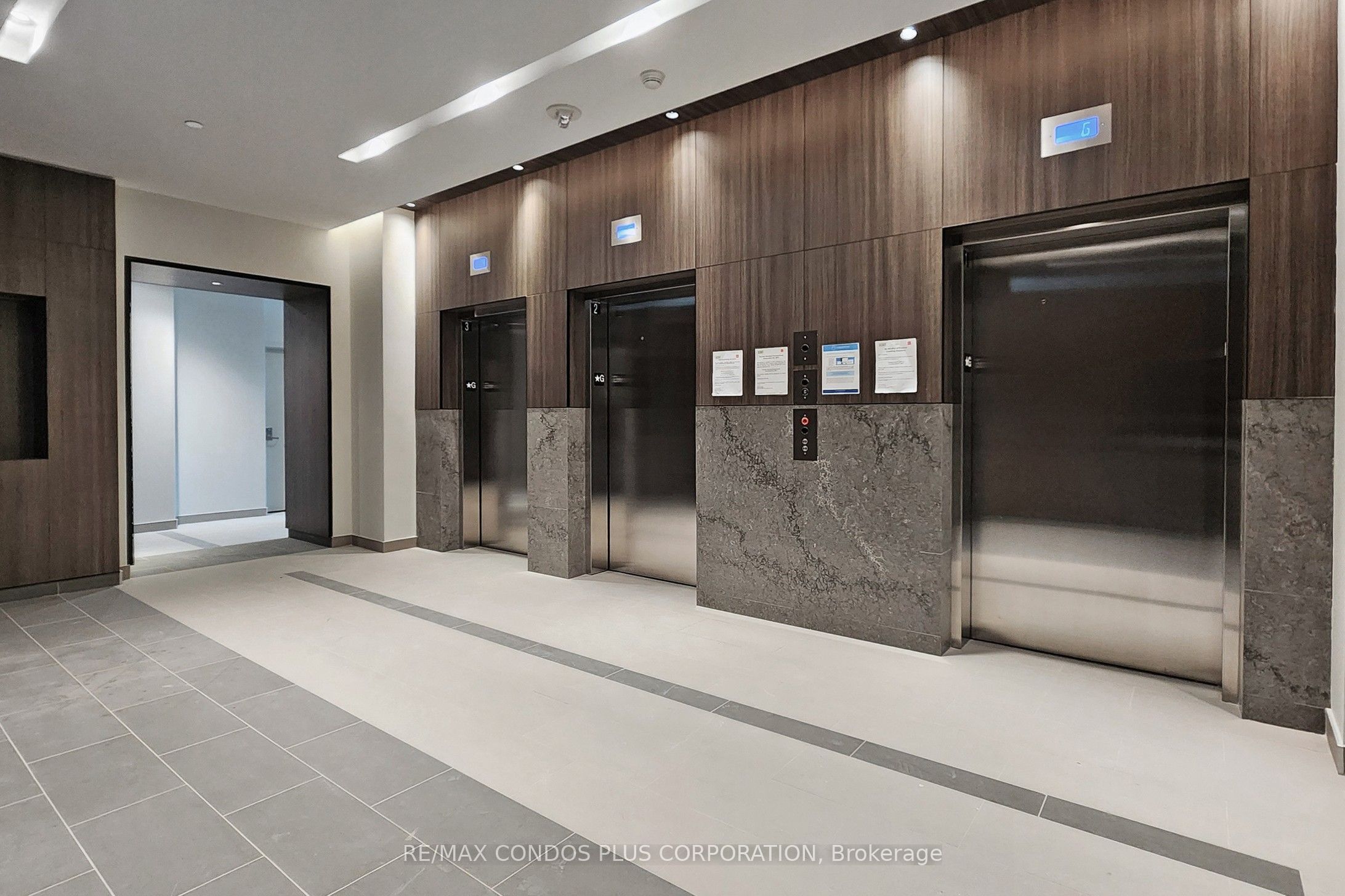1787 St Clair Avenue W 710, Toronto, ON M6N 0B7 photo 5