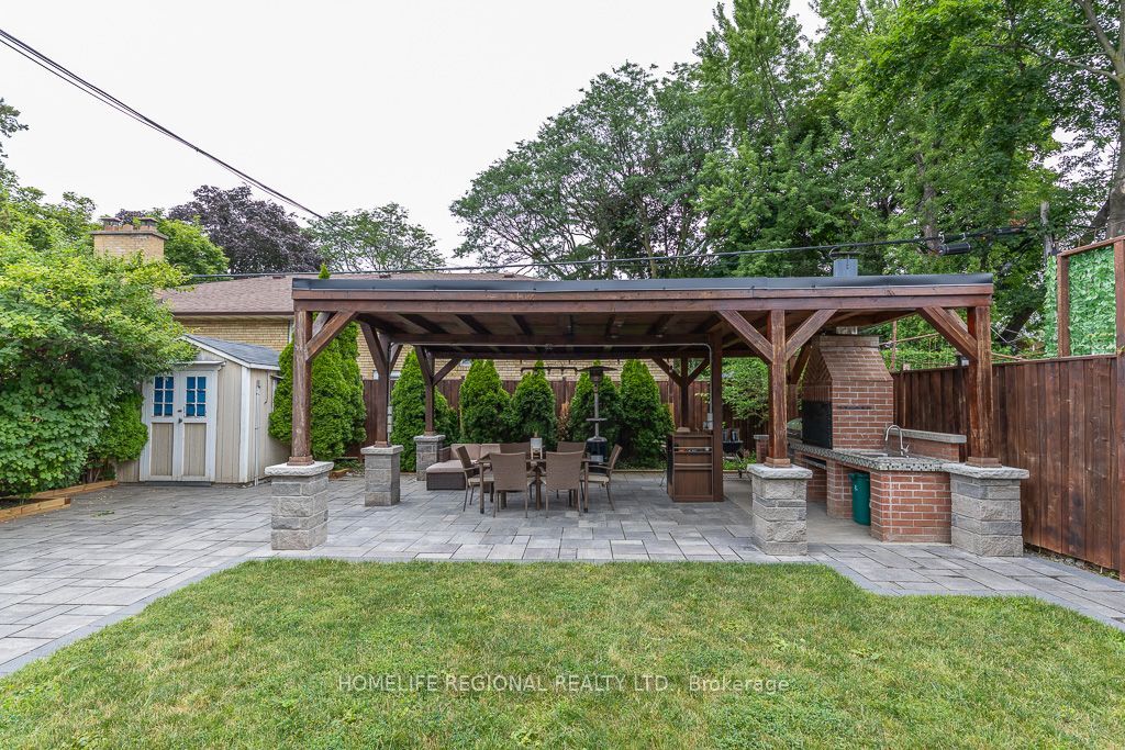 128 The Westway, Toronto, ON M9P 2B9 photo 2