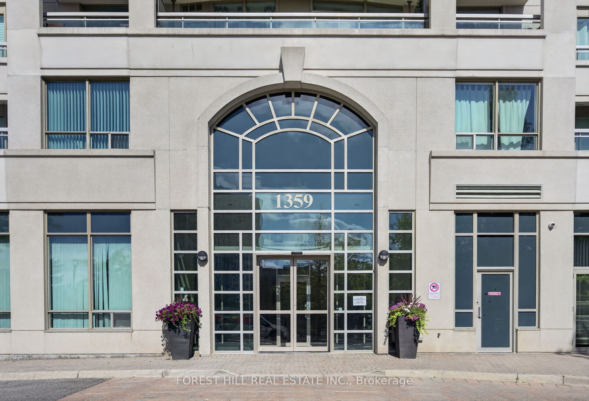 1359 Rathburn Road E 804, Mississauga, ON L4W 5P7 photo 4