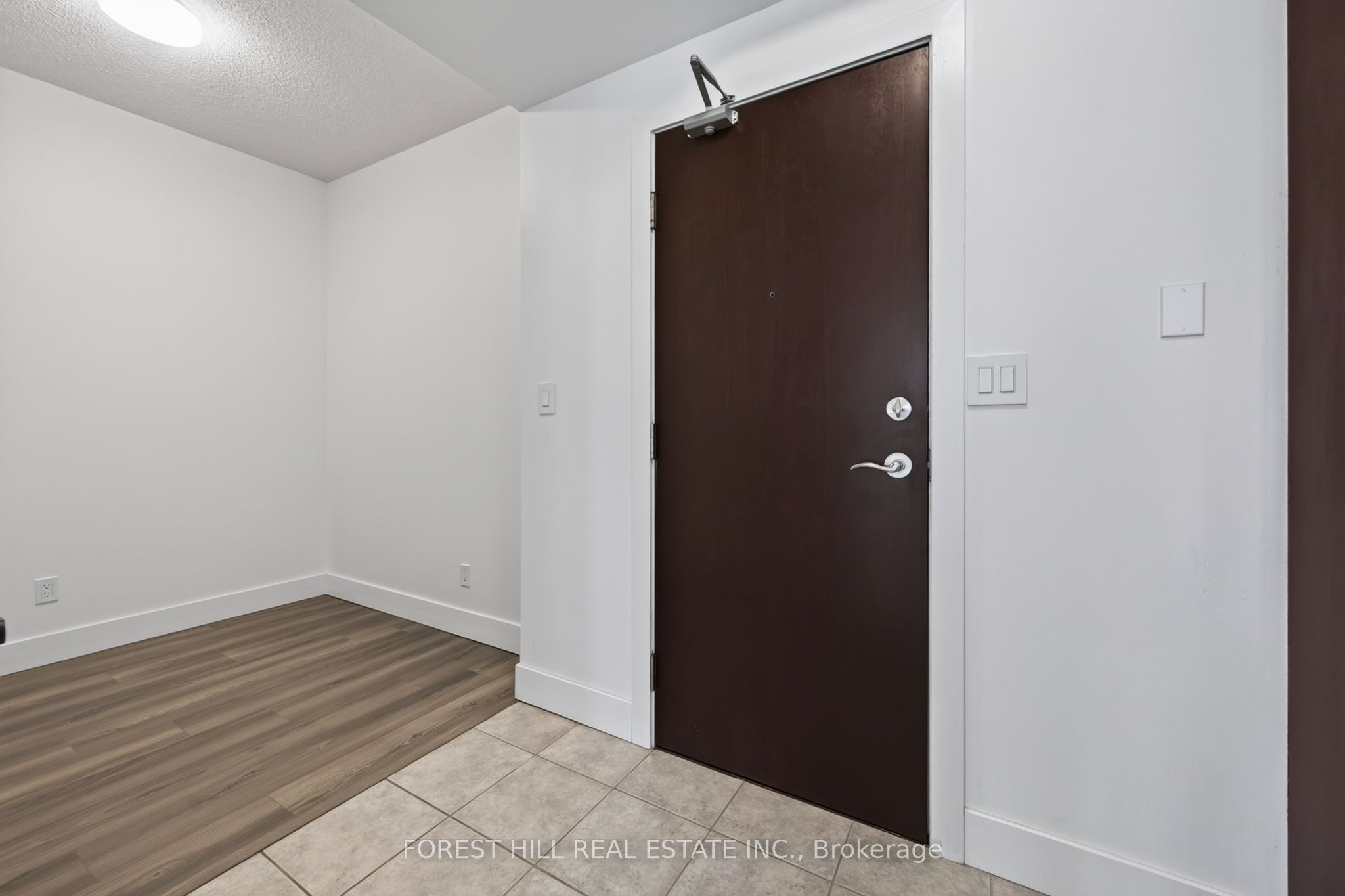 1359 Rathburn Road E 804, Mississauga, ON L4W 5P7 photo 5