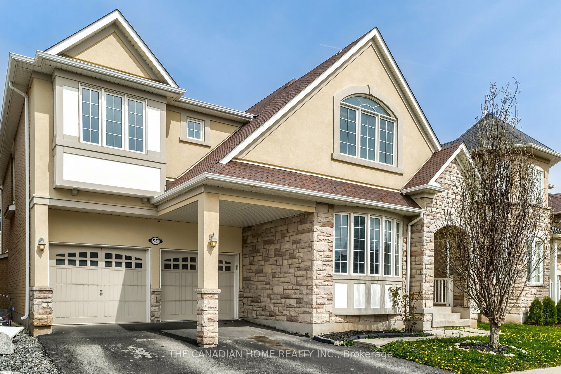 2387 Calloway Drive, Oakville, ON L6M 0C1 photo 2