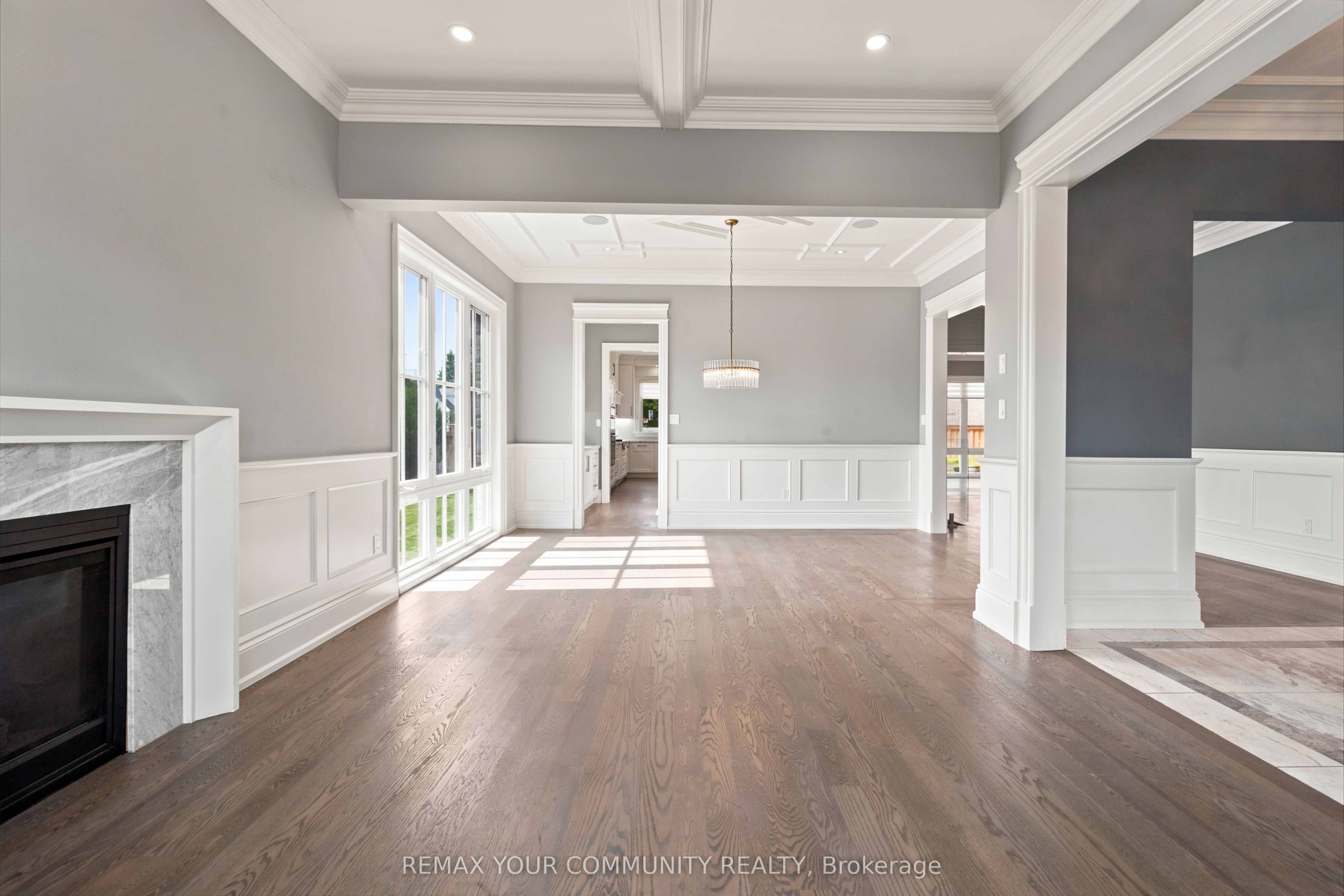 1226 Ogden Avenue, Mississauga, ON L5E 2H4 photo 5