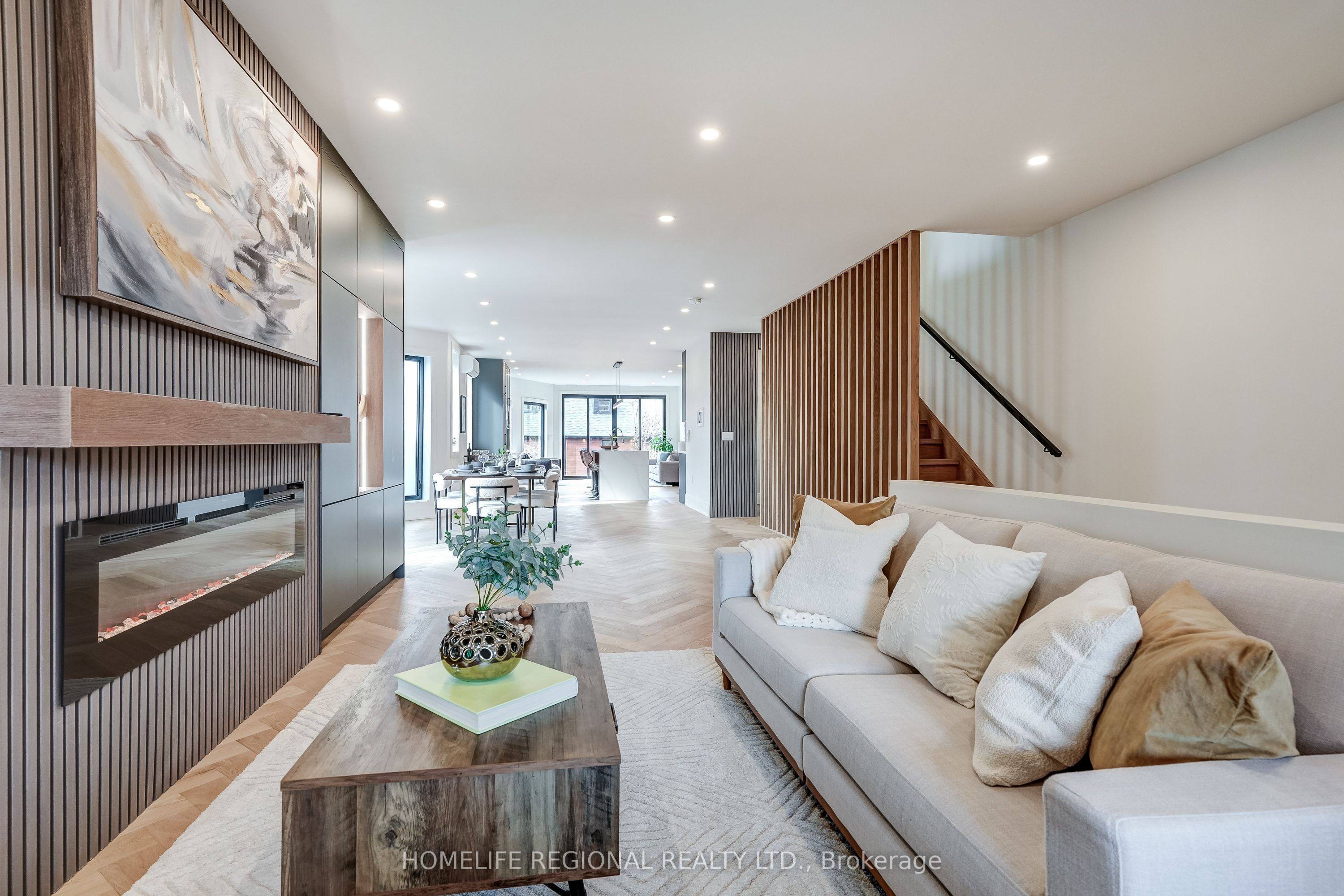 12 Macdonell Avenue, Toronto, ON M6R 2A2 photo 3