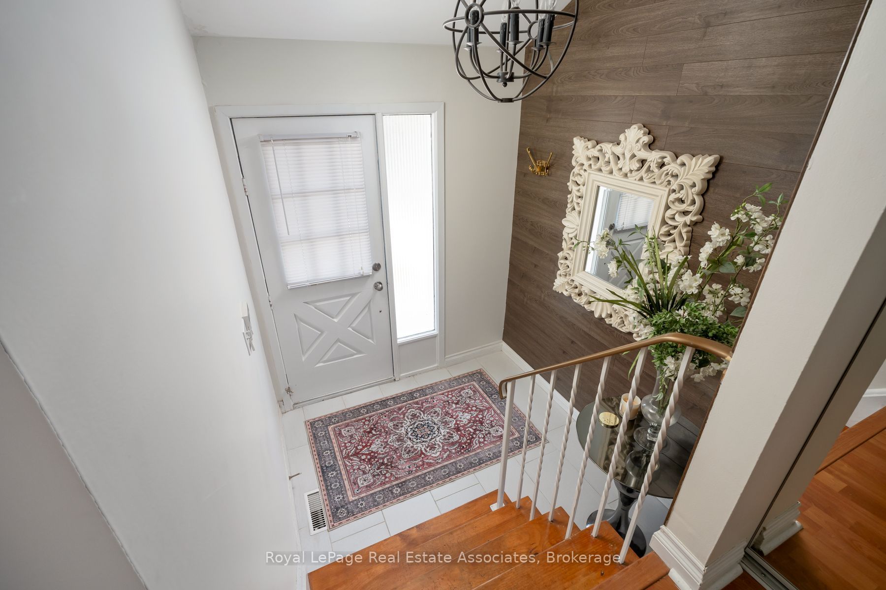 2727 Bucklepost Crescent, Mississauga, ON L5N 1X6 photo 4