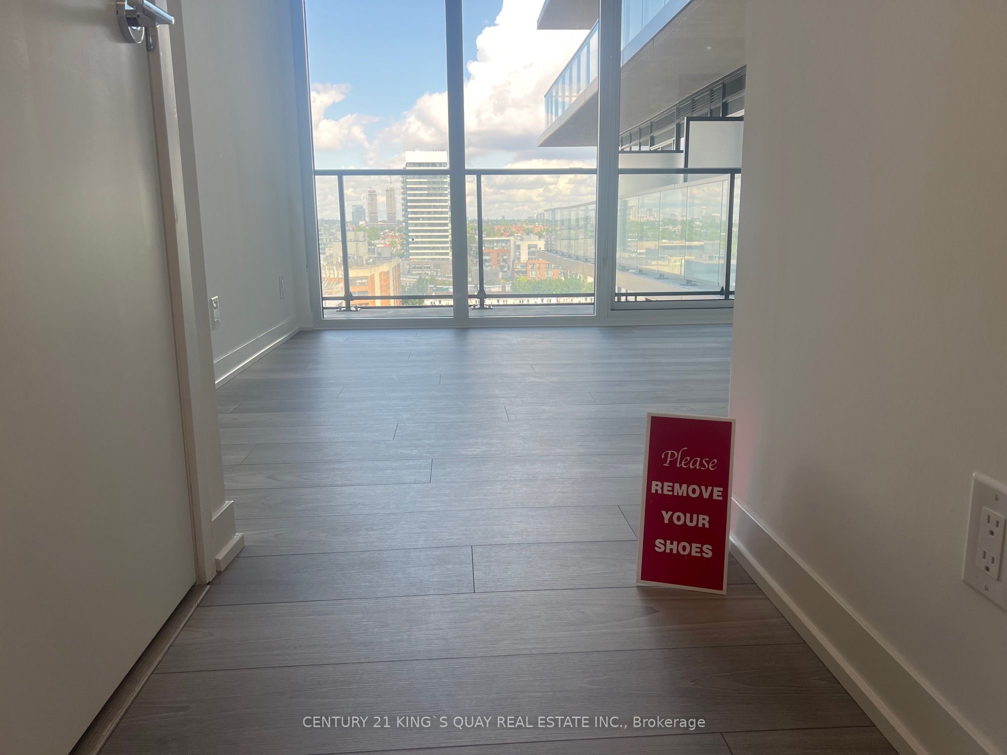 285 Dufferin Street 903, Toronto, ON M6K 0J2 photo 3
