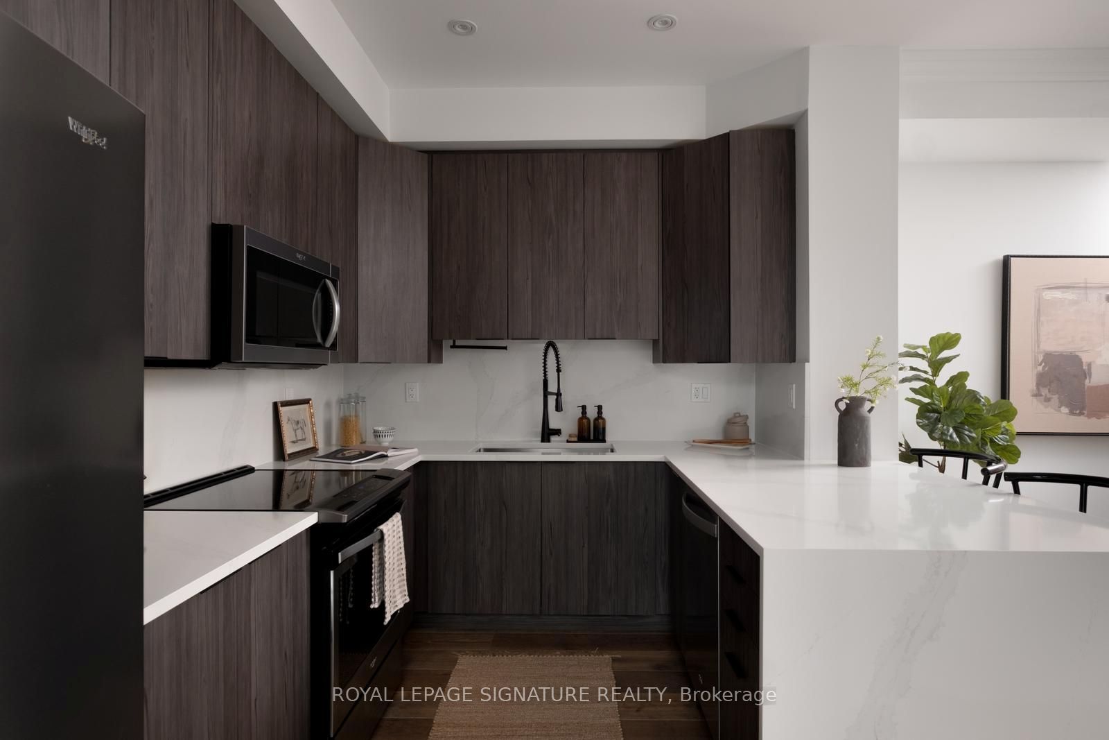 71 Elder Avenue 73, Toronto, ON M8W 0B8 photo 2