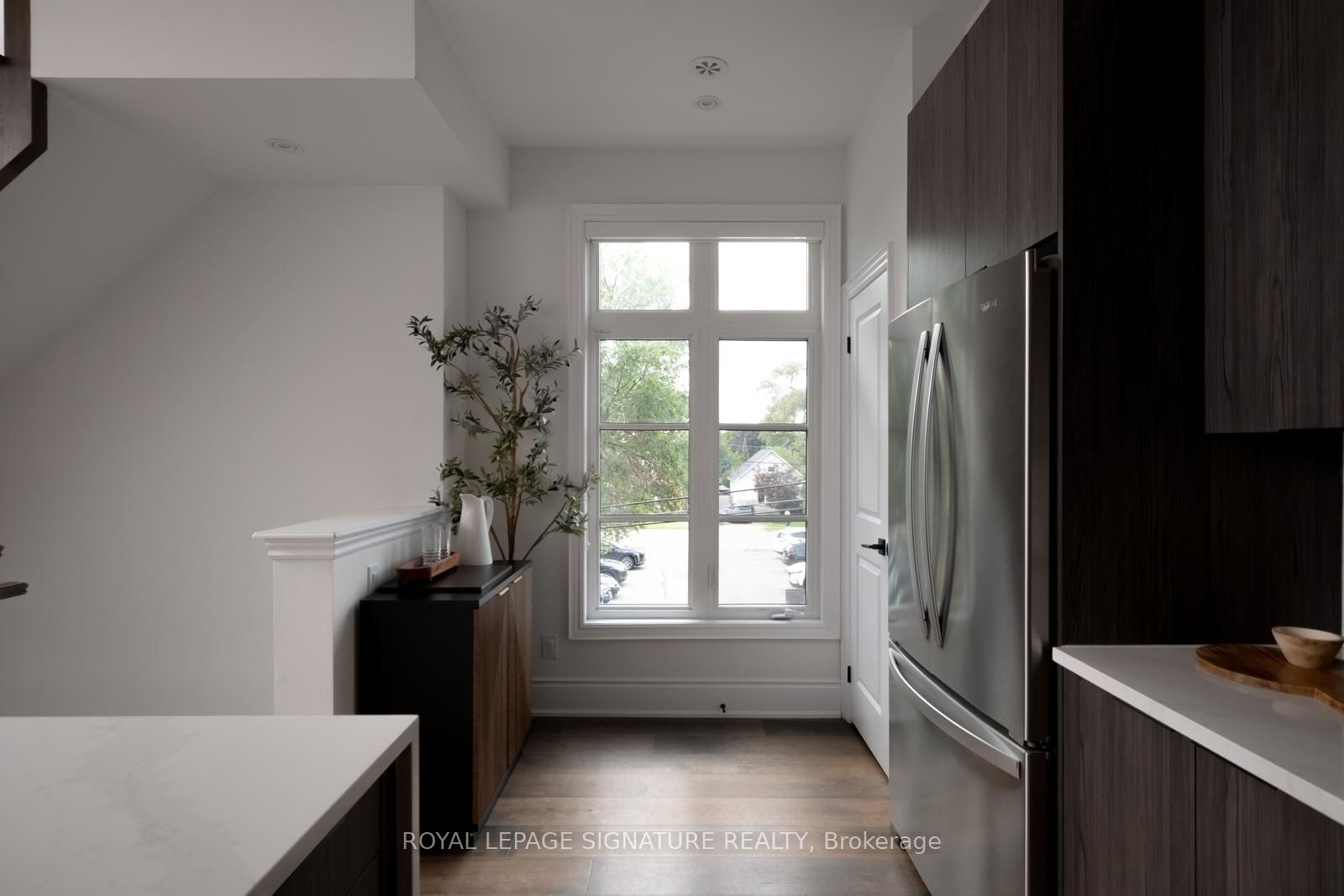 71 Elder Avenue 73, Toronto, ON M8W 0B8 photo 3