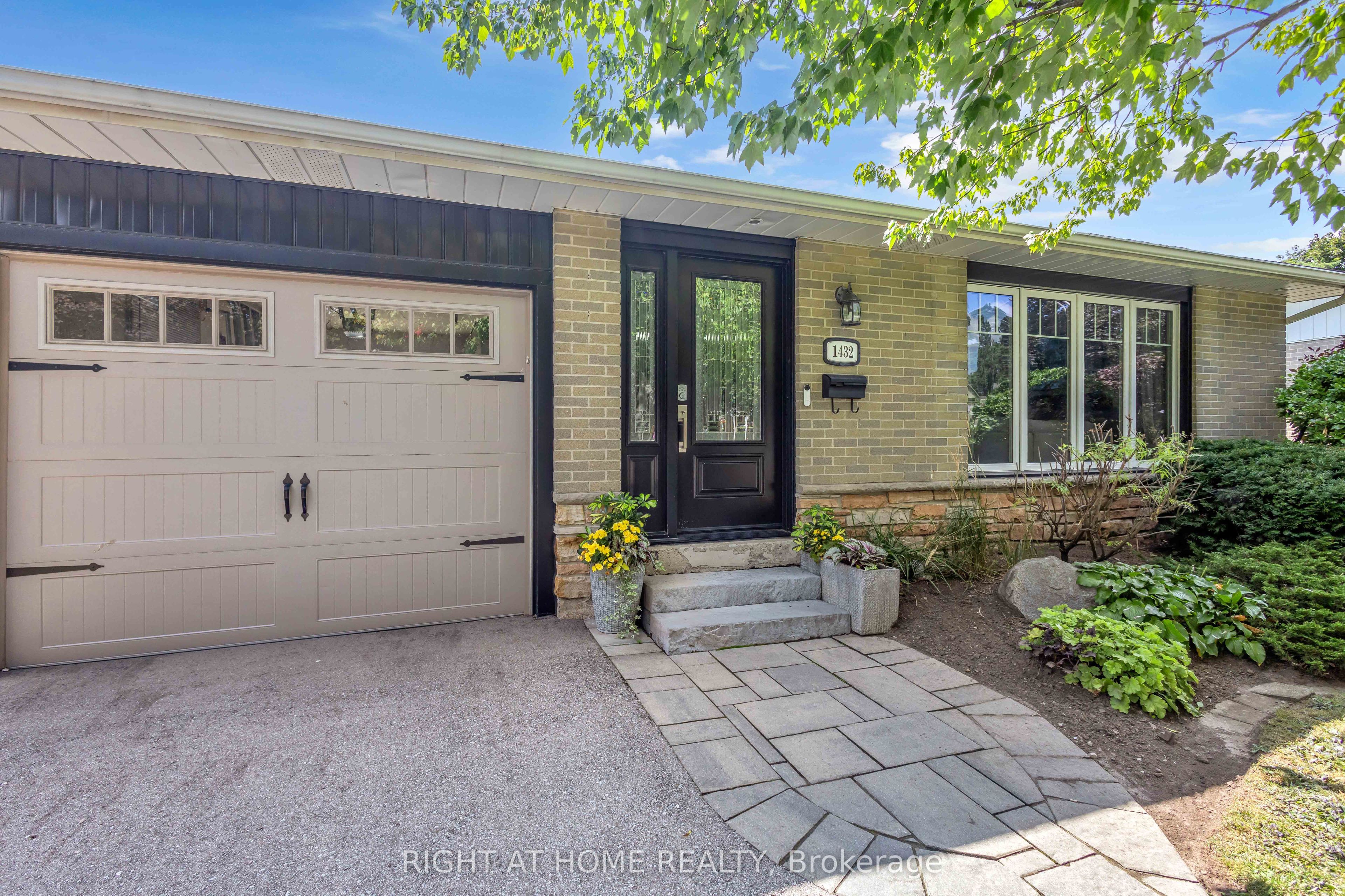 1432 Dewbourne Crescent, Burlington, ON L7M 1E7 photo 5