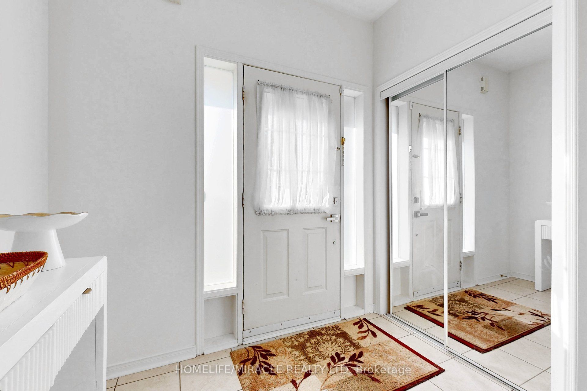 3852 Brinwood Gate, Mississauga, ON L5M 7H2 photo 3