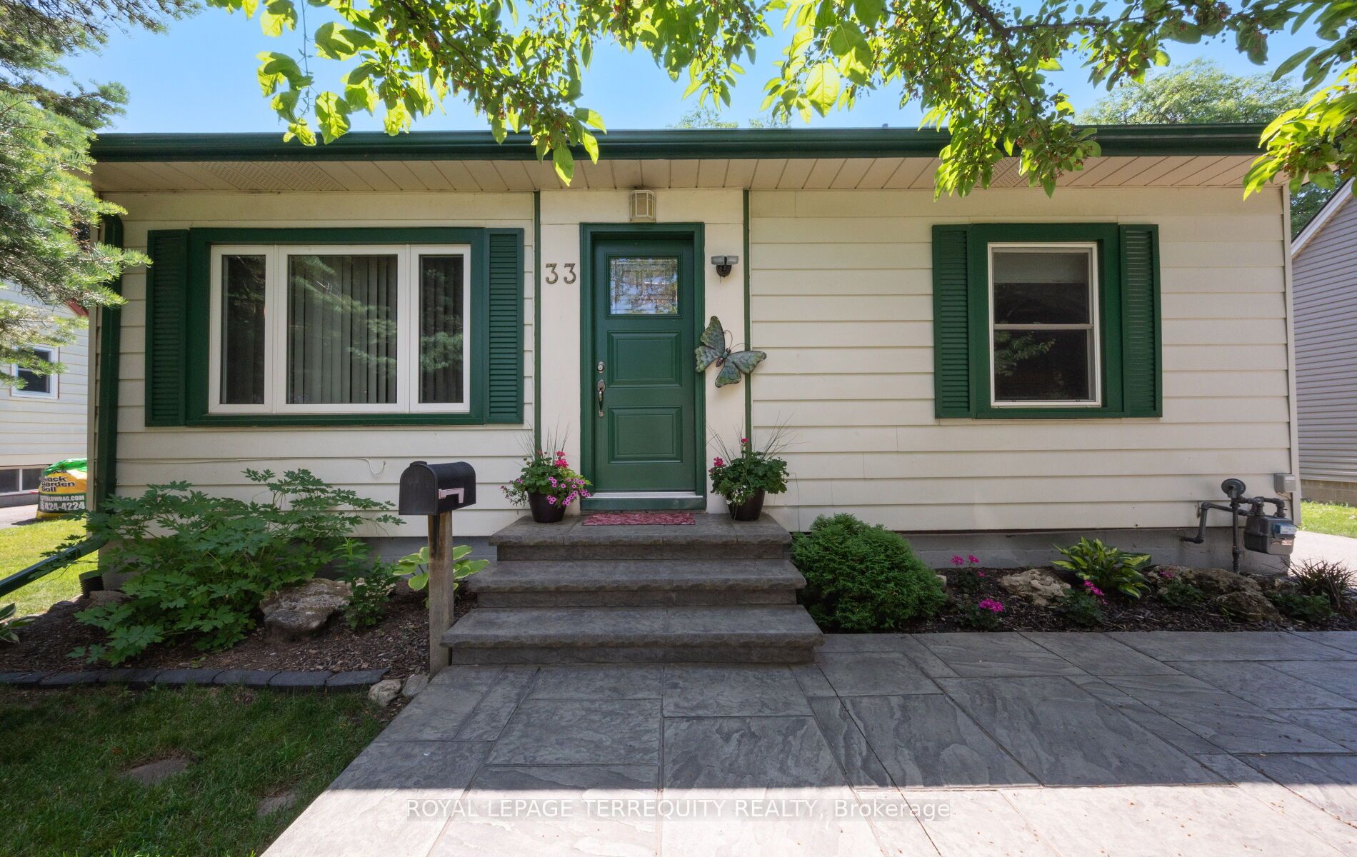 33 Rogers Road, Brampton, ON L6X 1L7 photo 5