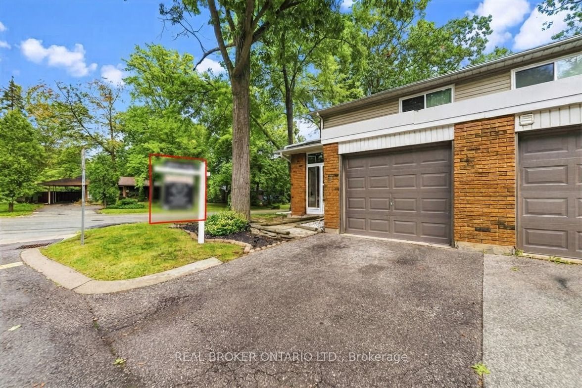 1270 Gainsborough Drive 61, Oakville, ON L6H 2L2 photo 2