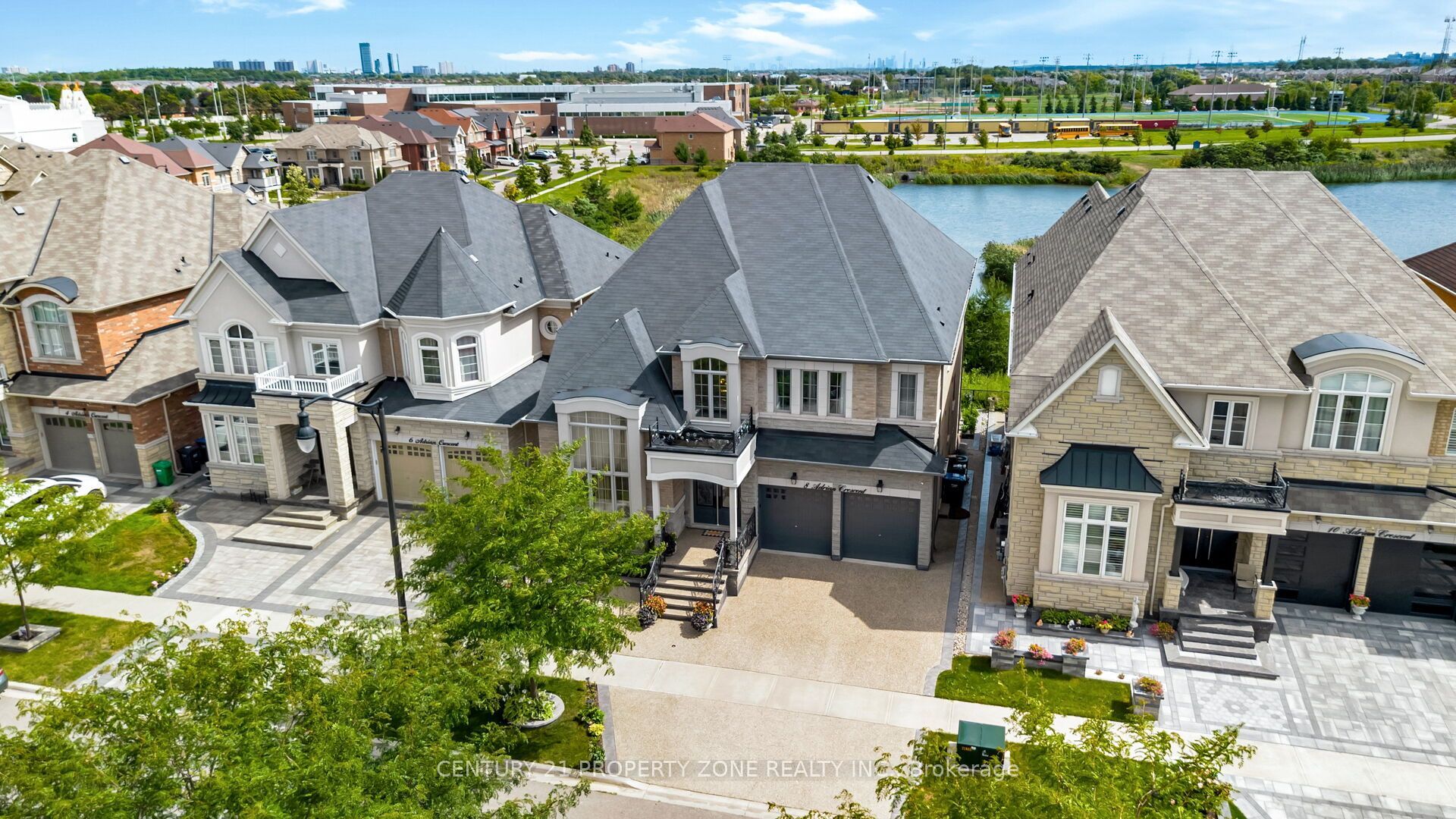 8 Adrian Crescent, Brampton, ON L6X 5M6 photo 3