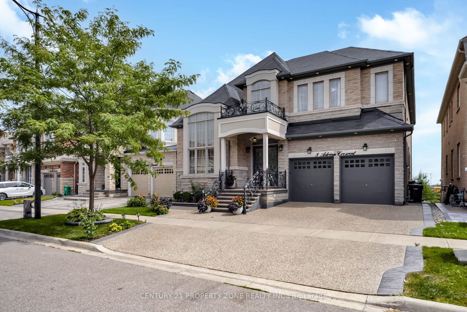 8 Adrian Crescent, Brampton, ON L6X 5M6 photo 5