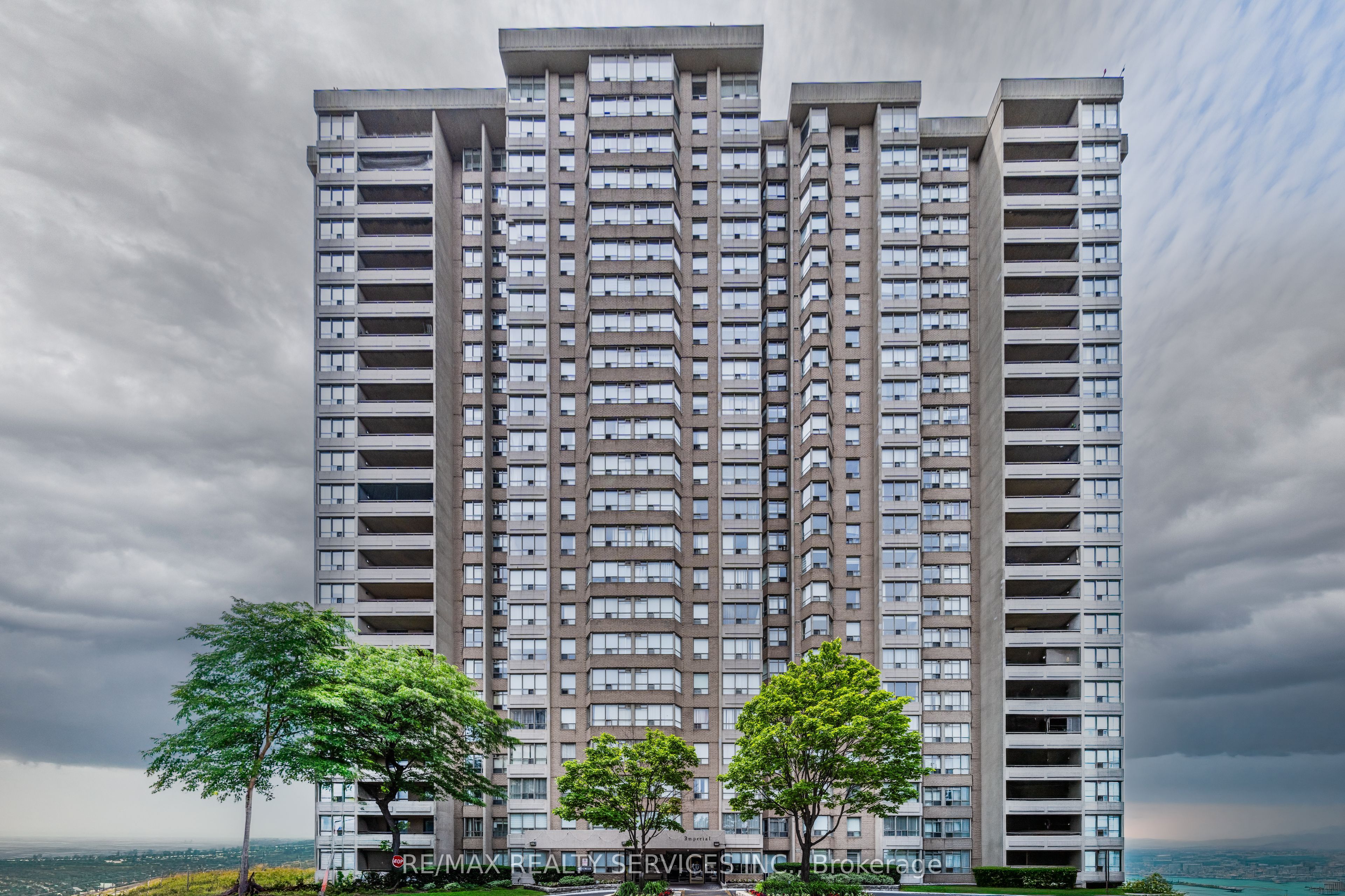 30 Malta Avenue 1106, Brampton, ON L6Y 4S5 photo 2